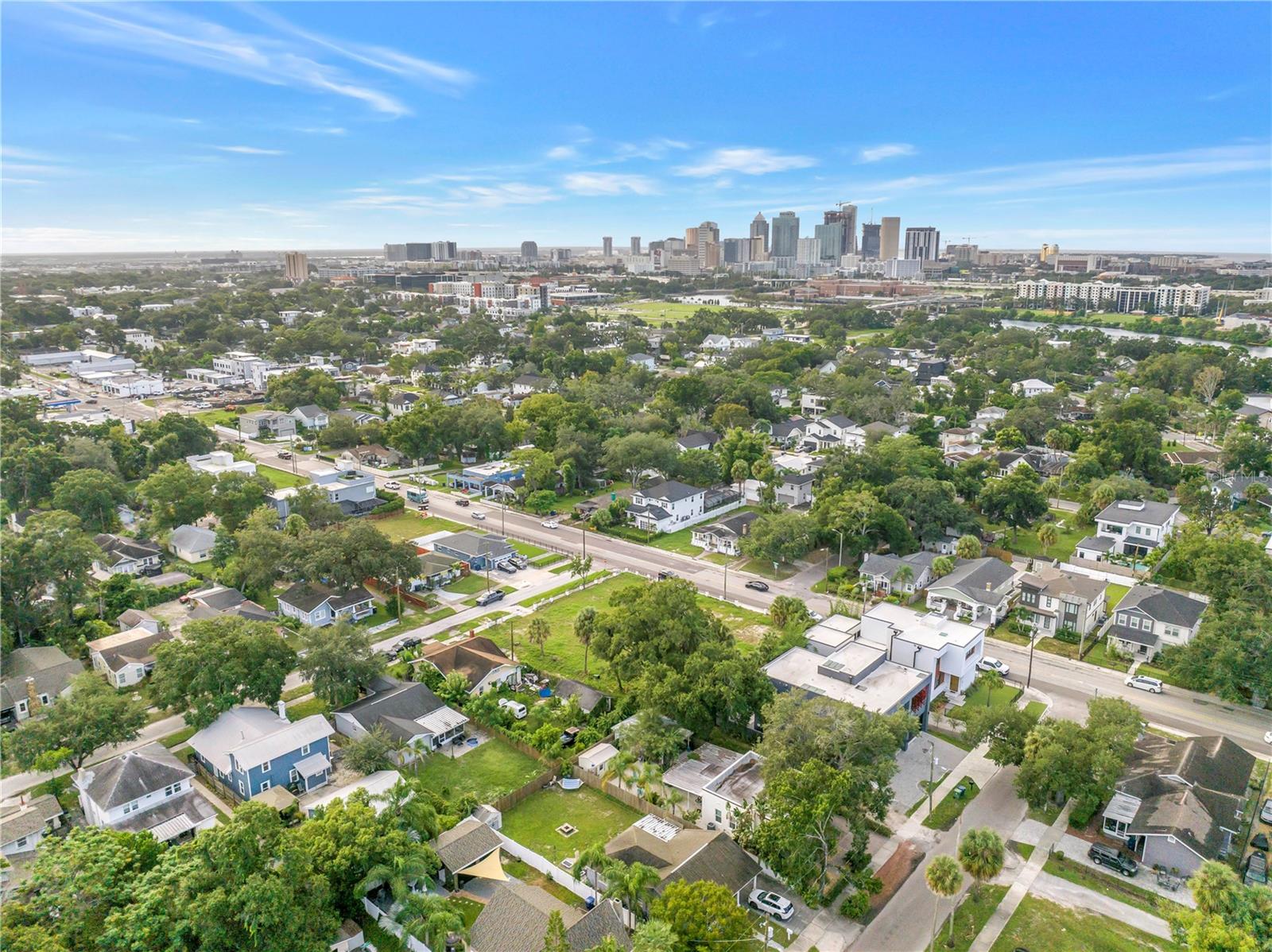 815 W COLUMBUS DR — photo 49