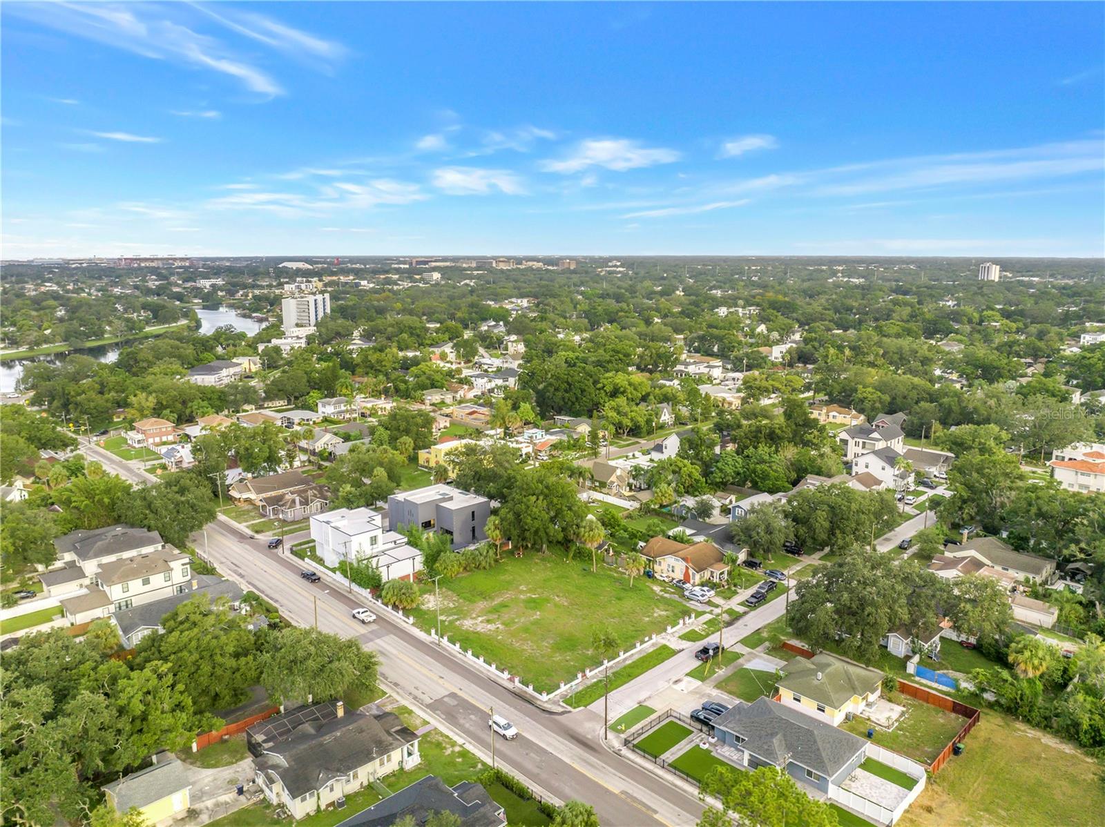 815 W COLUMBUS DR — photo 55