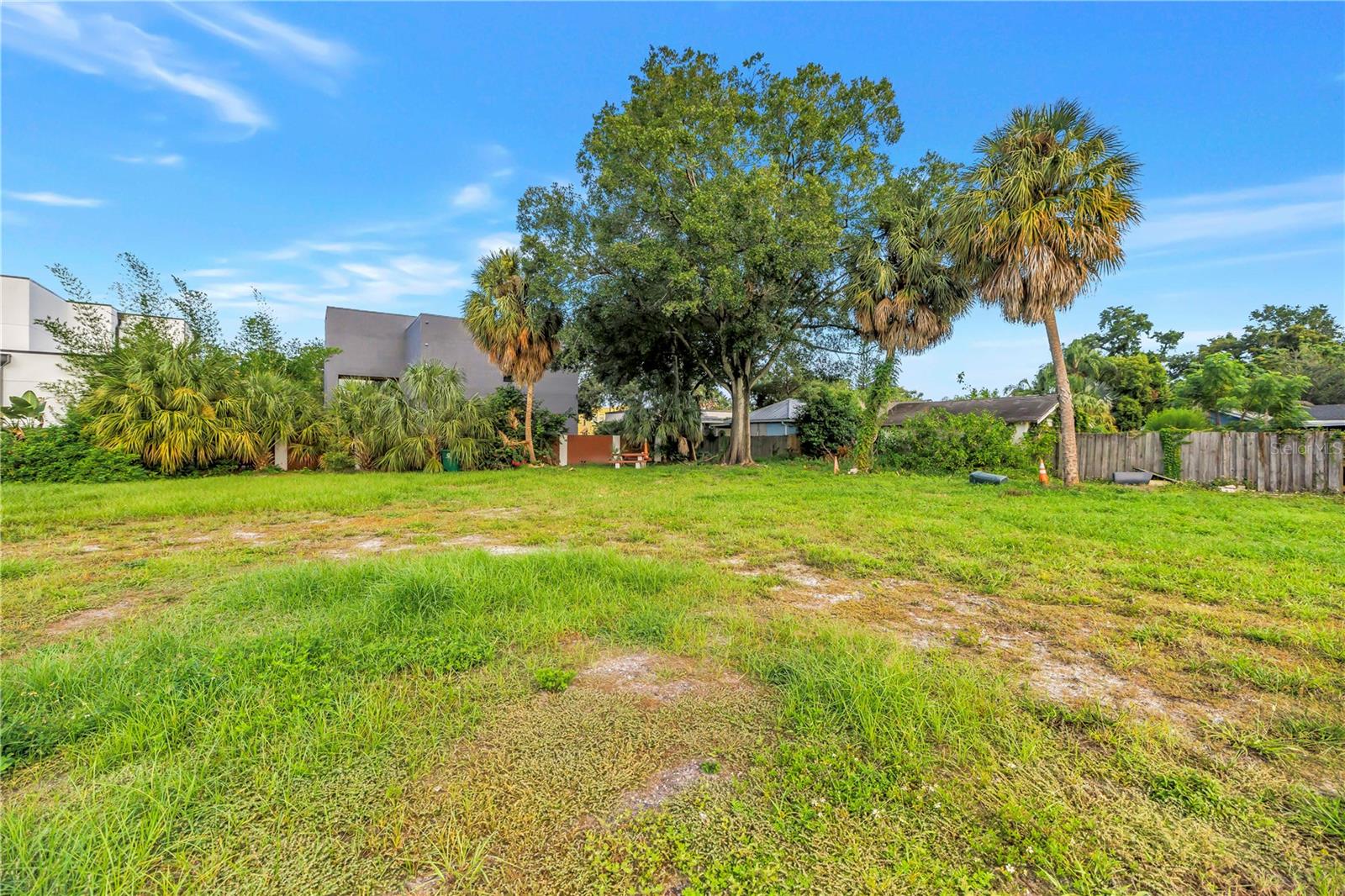 815 W COLUMBUS DR — photo 14