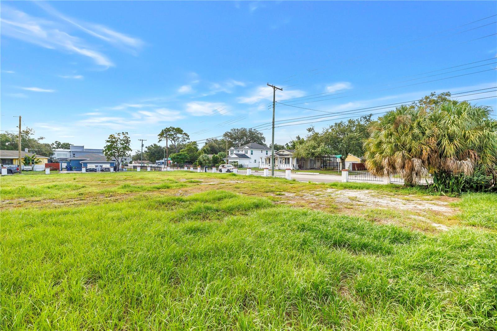815 W COLUMBUS DR — photo 18