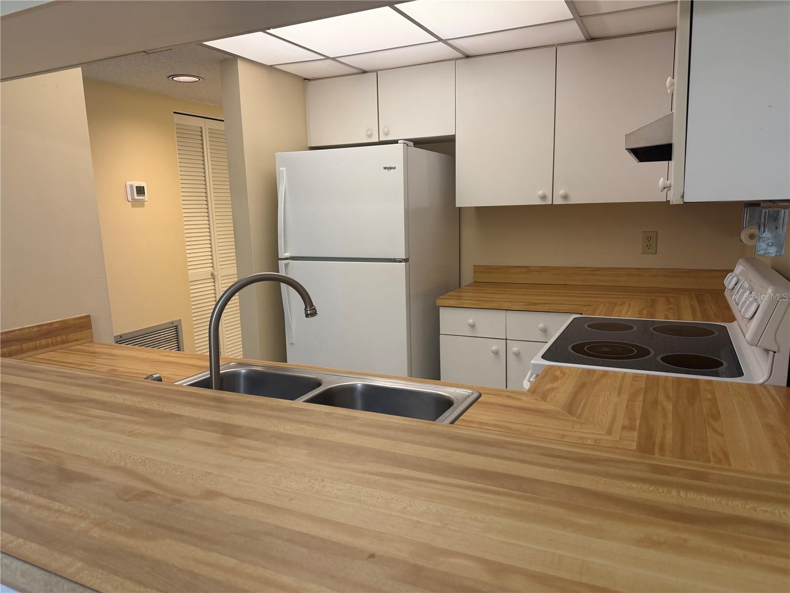638 BIRD BAY DR E #208 — photo 4