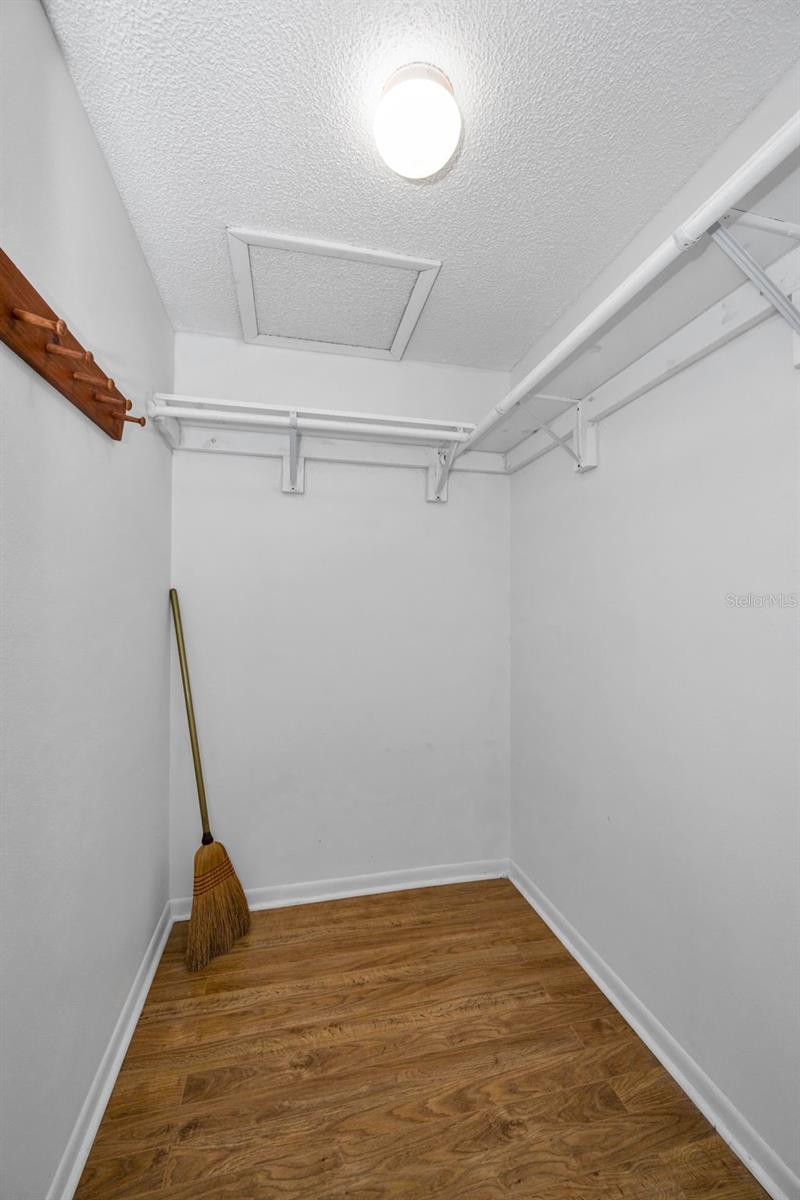 13612 S VILLAGE DR #5307 — photo 23