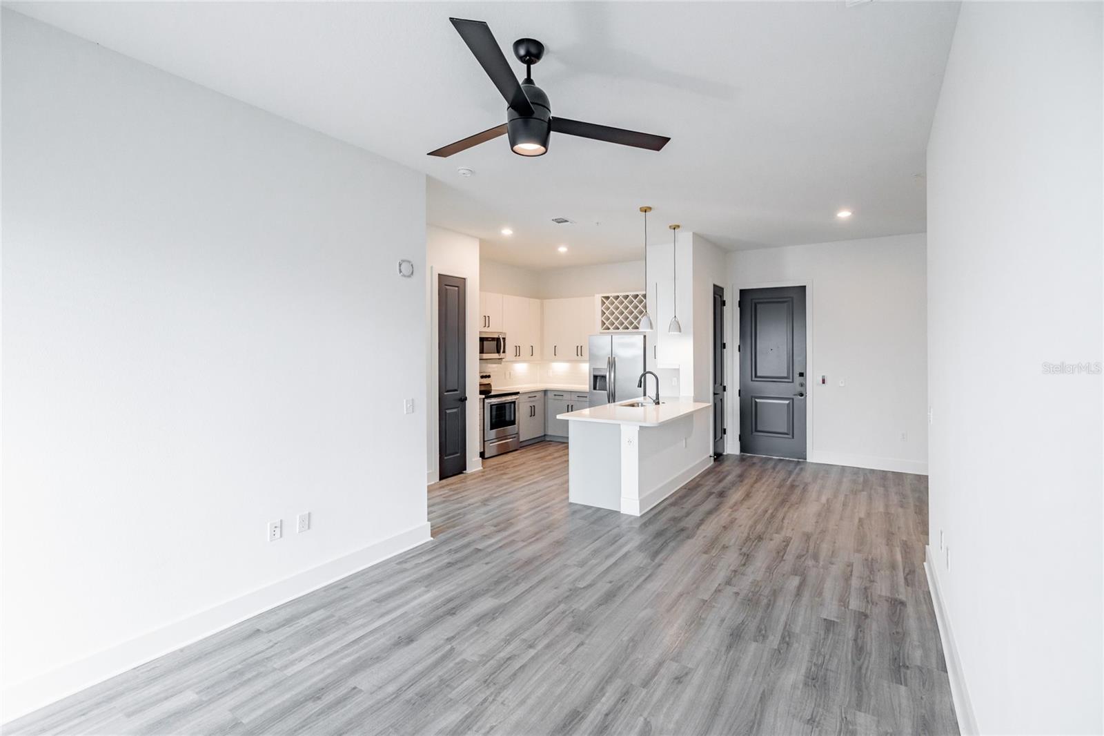 1420 LAKEFRONT DR #1104 — photo 9