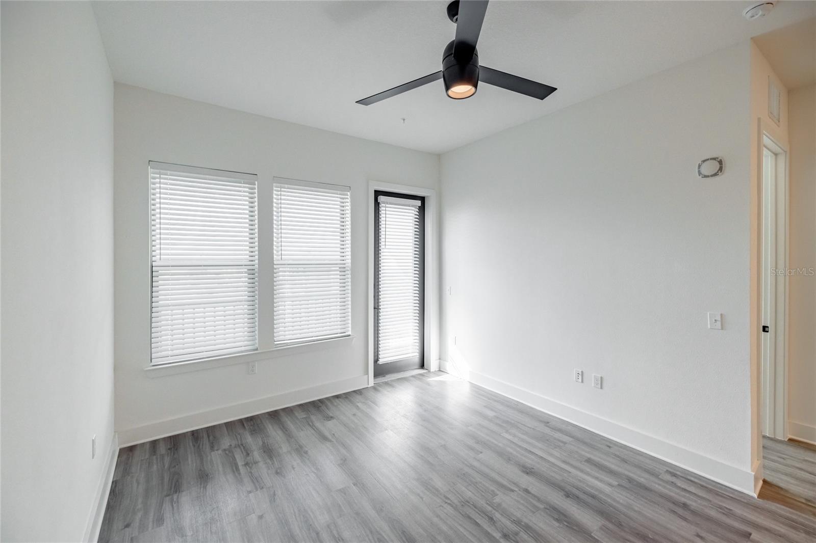 1420 LAKEFRONT DR #1104 — photo 11
