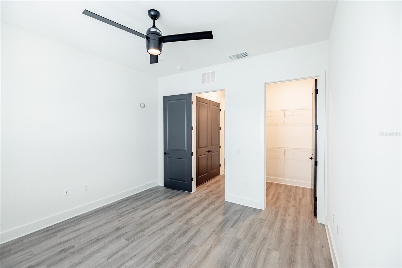 1420 LAKEFRONT DR #1104 — photo 13