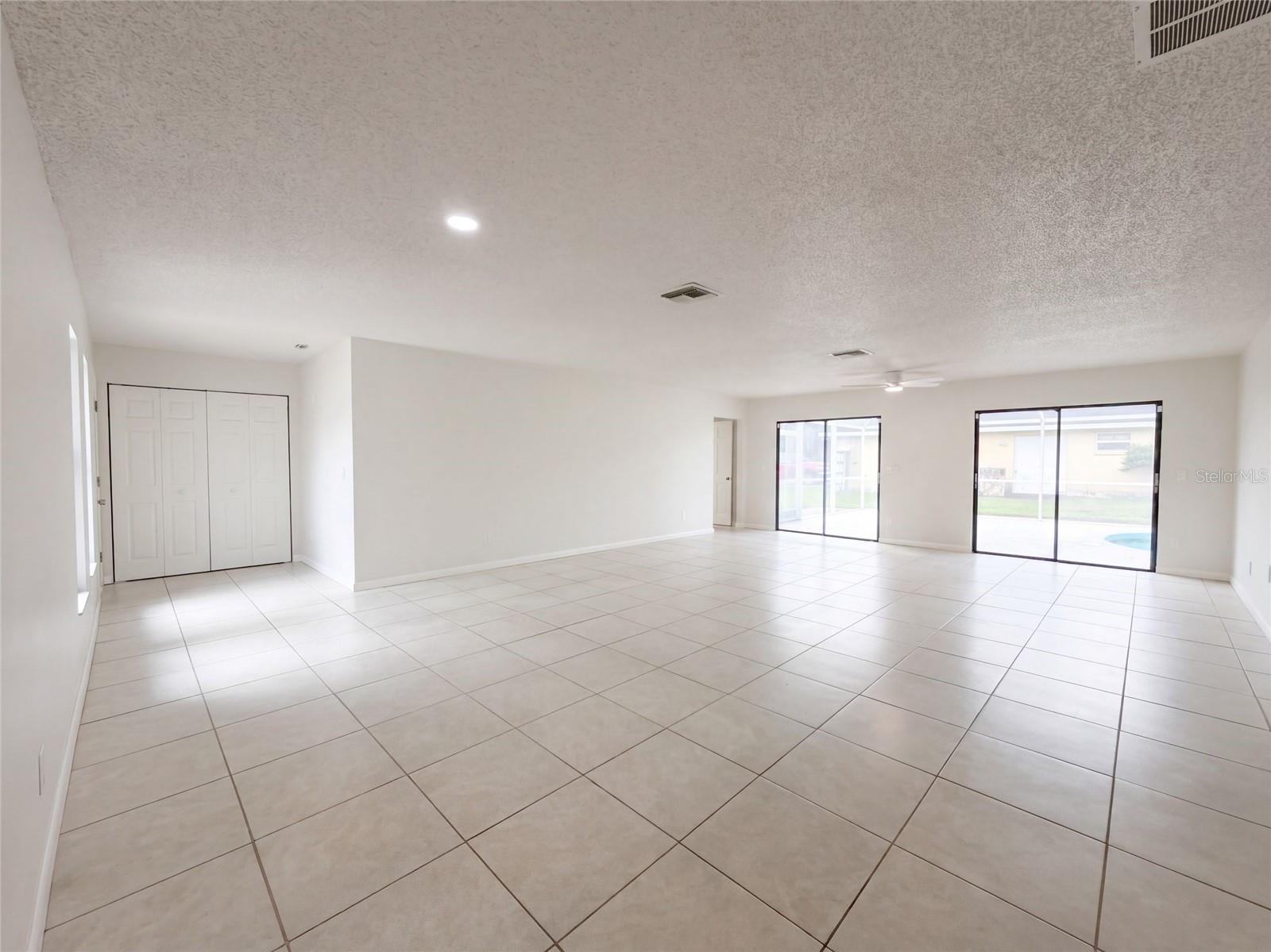 8022 TIMBER LAKE LN — photo 16