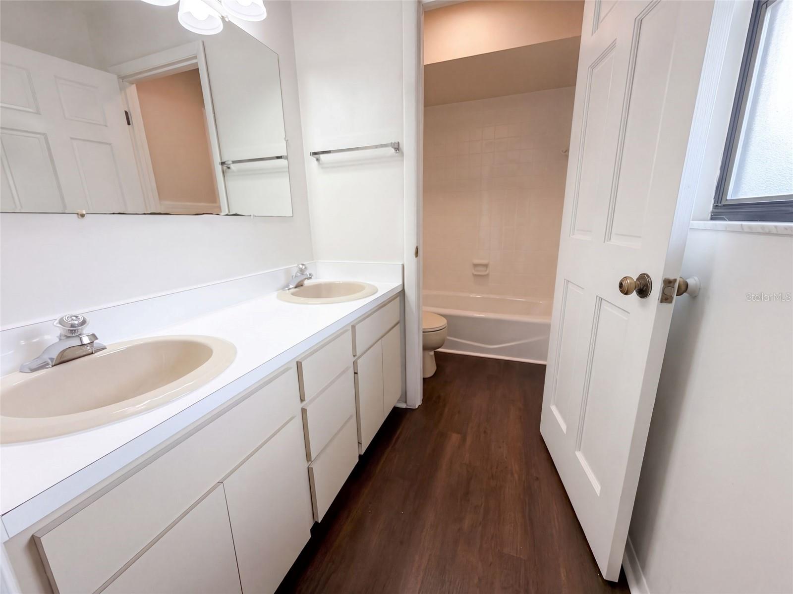 8022 TIMBER LAKE LN — photo 11