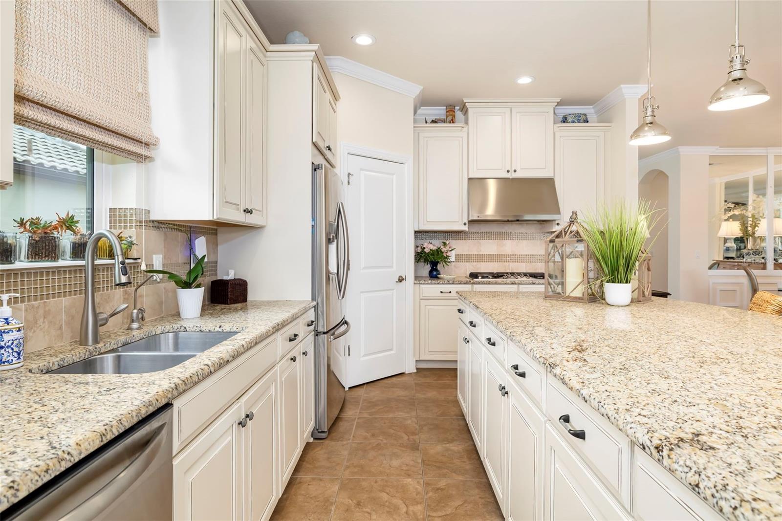 5231 CASTELLO LN — photo 8