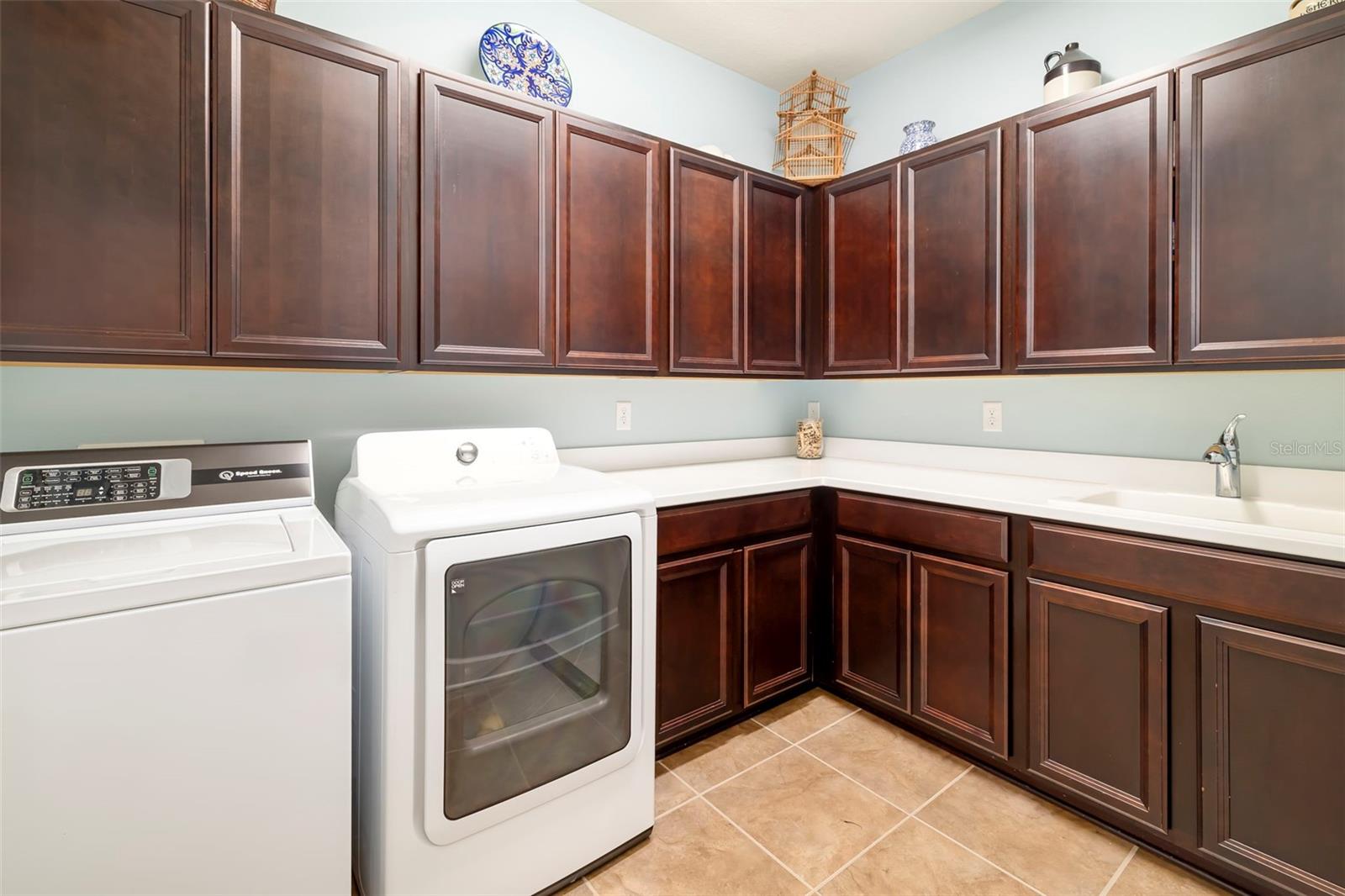 5231 CASTELLO LN — photo 43