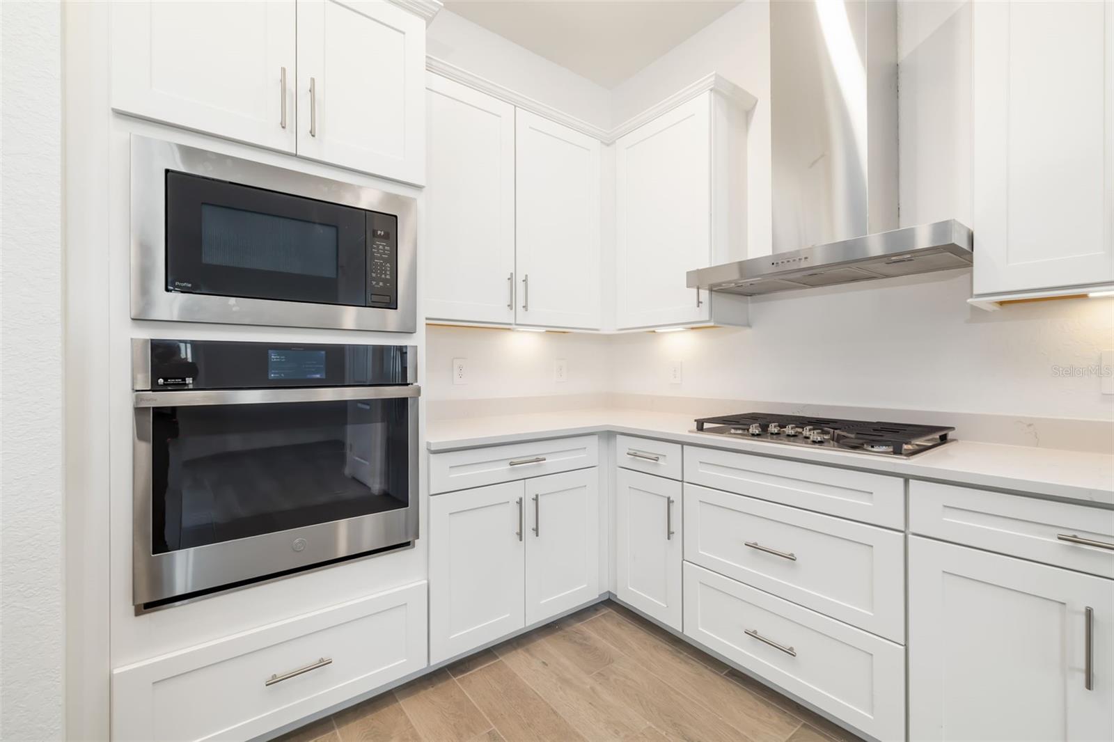 5613 LIGHTNING WHELK LN — photo 9