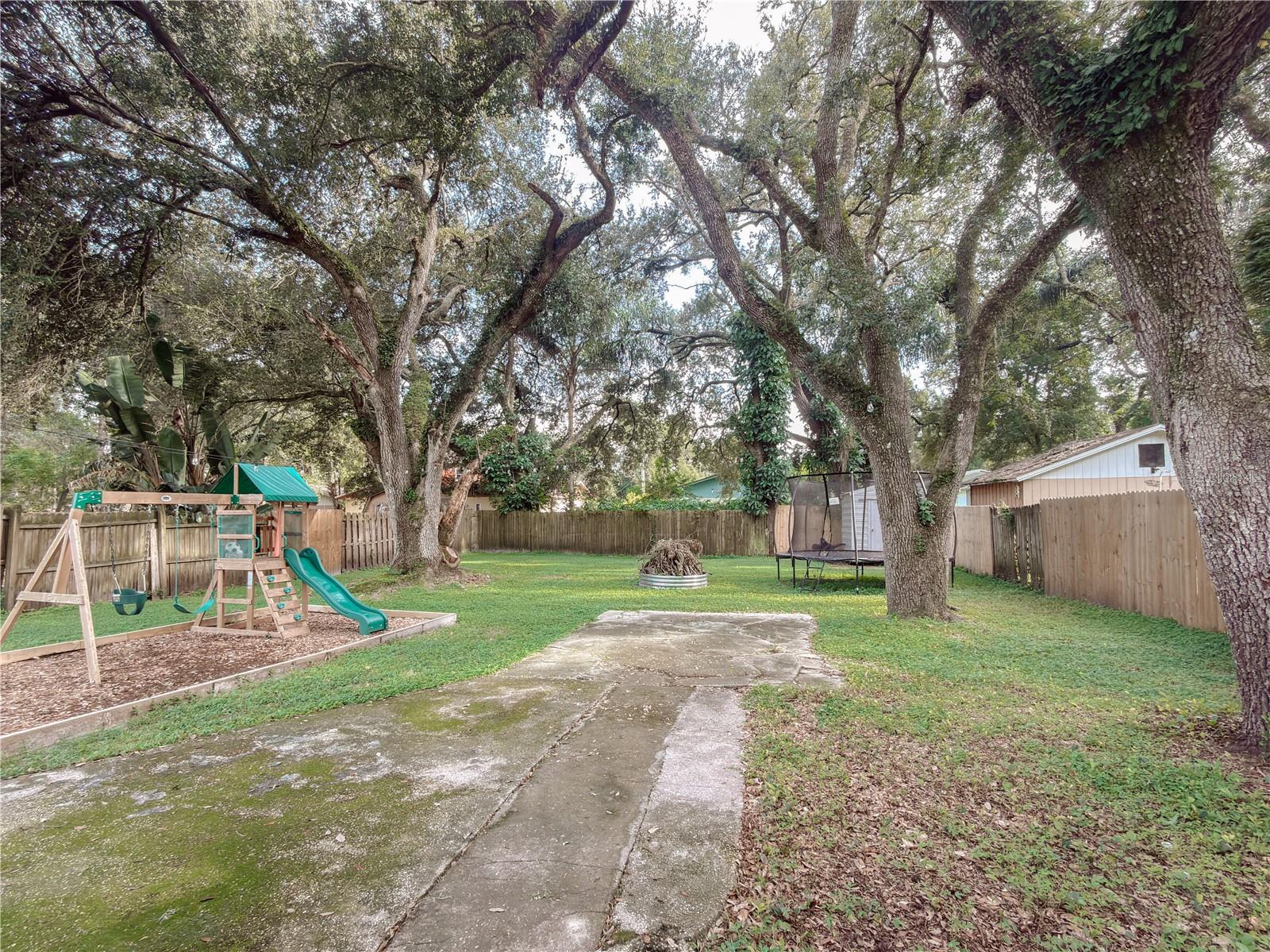7413 LAKESHORE DR — photo 19