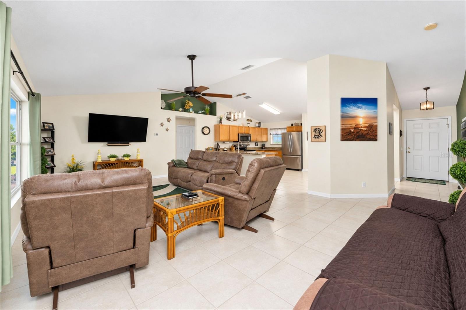 4196 SKYWAY AVE — photo 17