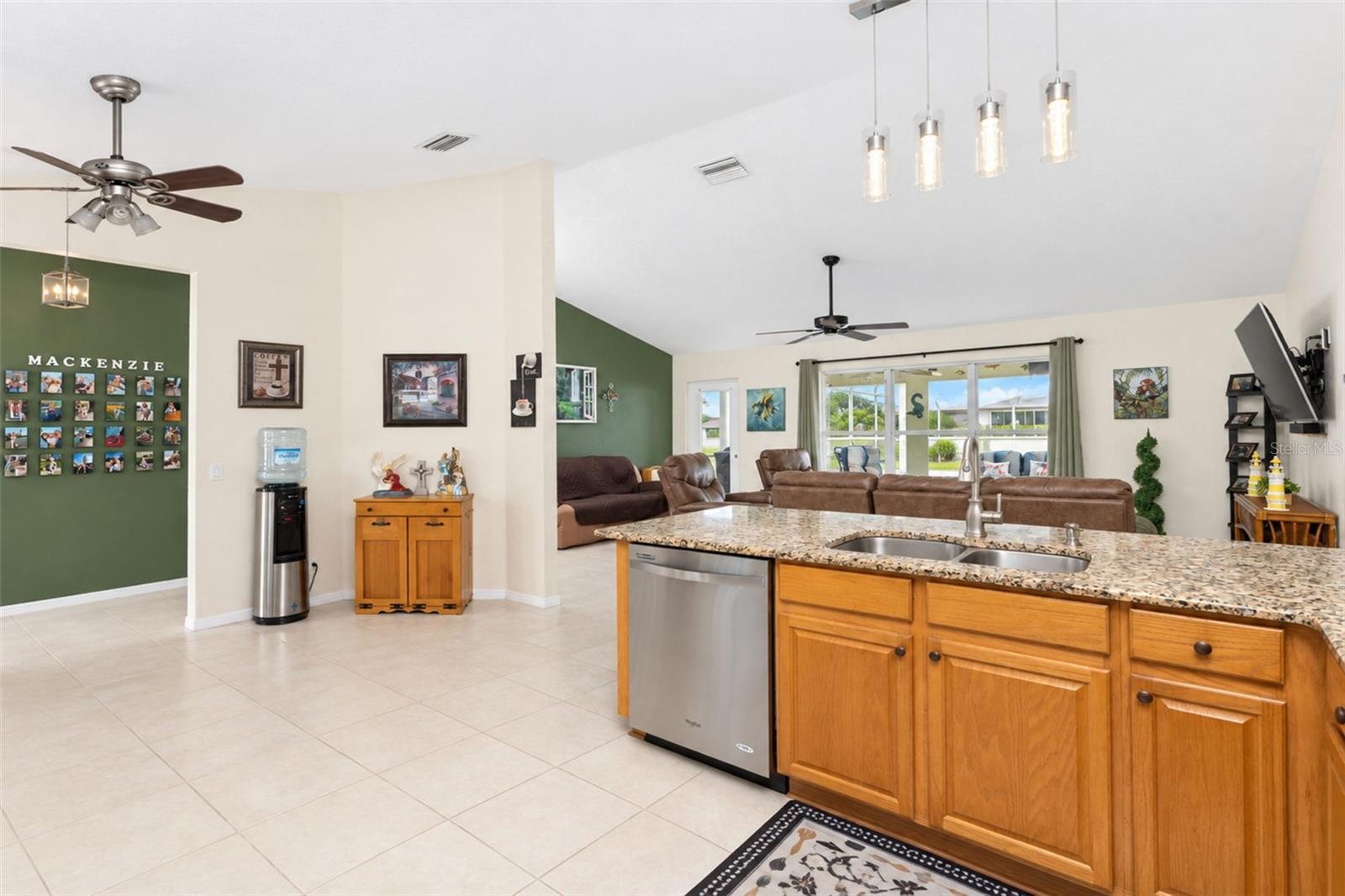 4196 SKYWAY AVE — photo 21