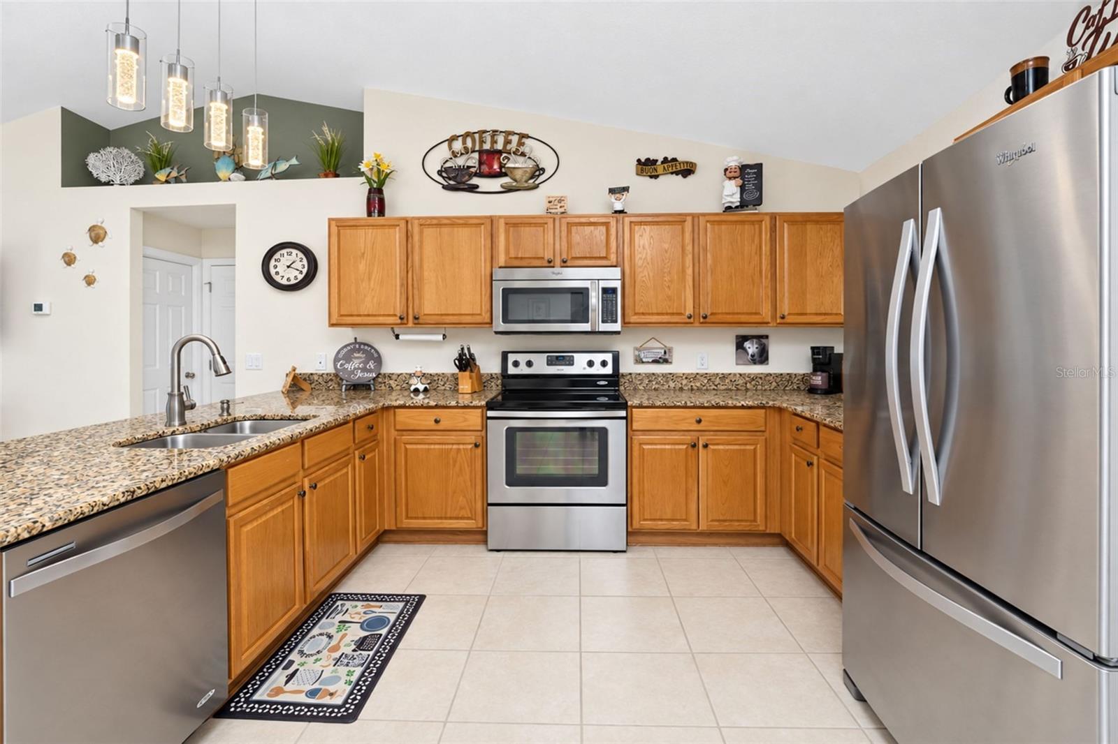 4196 SKYWAY AVE — photo 11