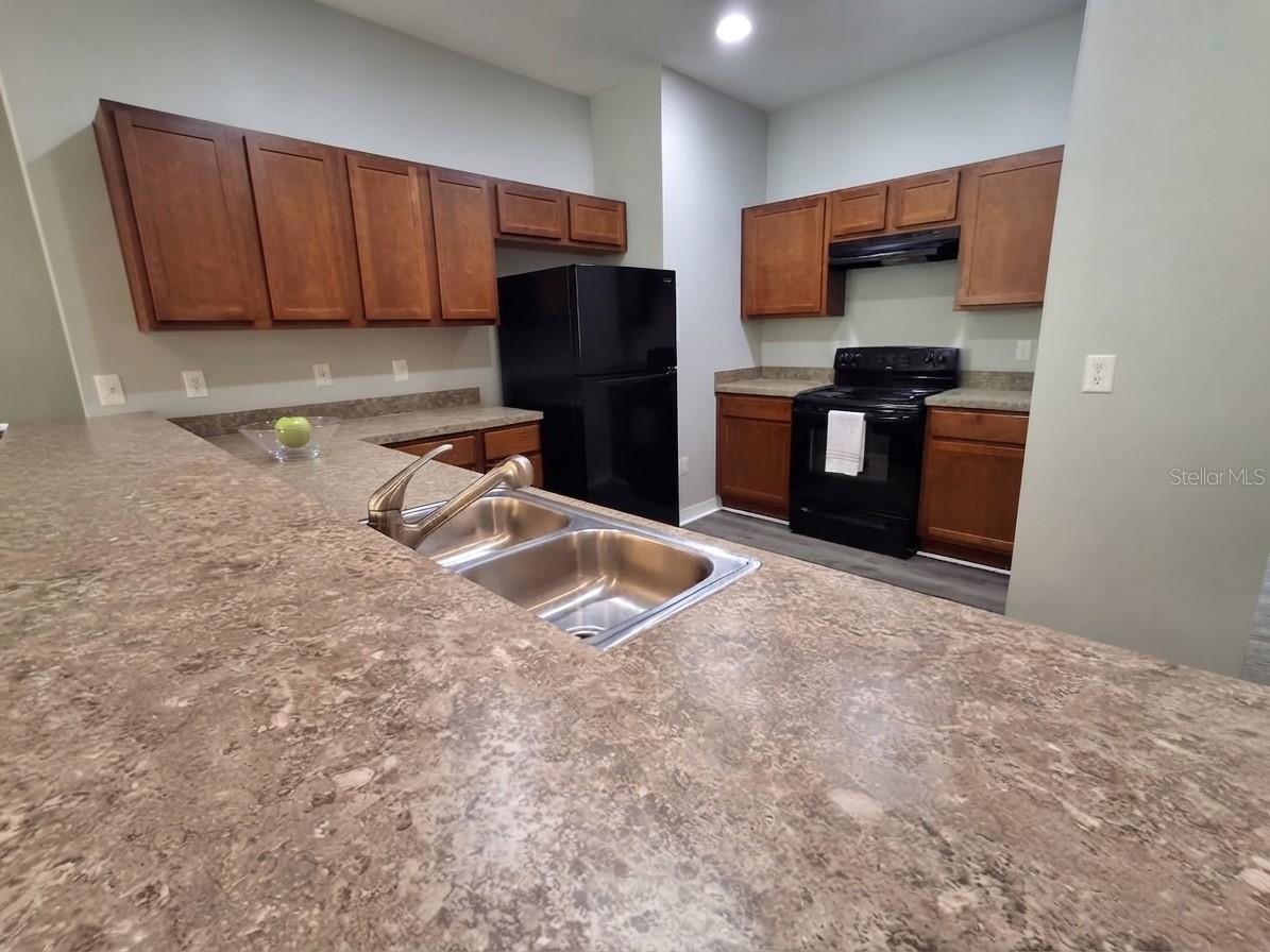8319 KING BLOSSOM CT — photo 9