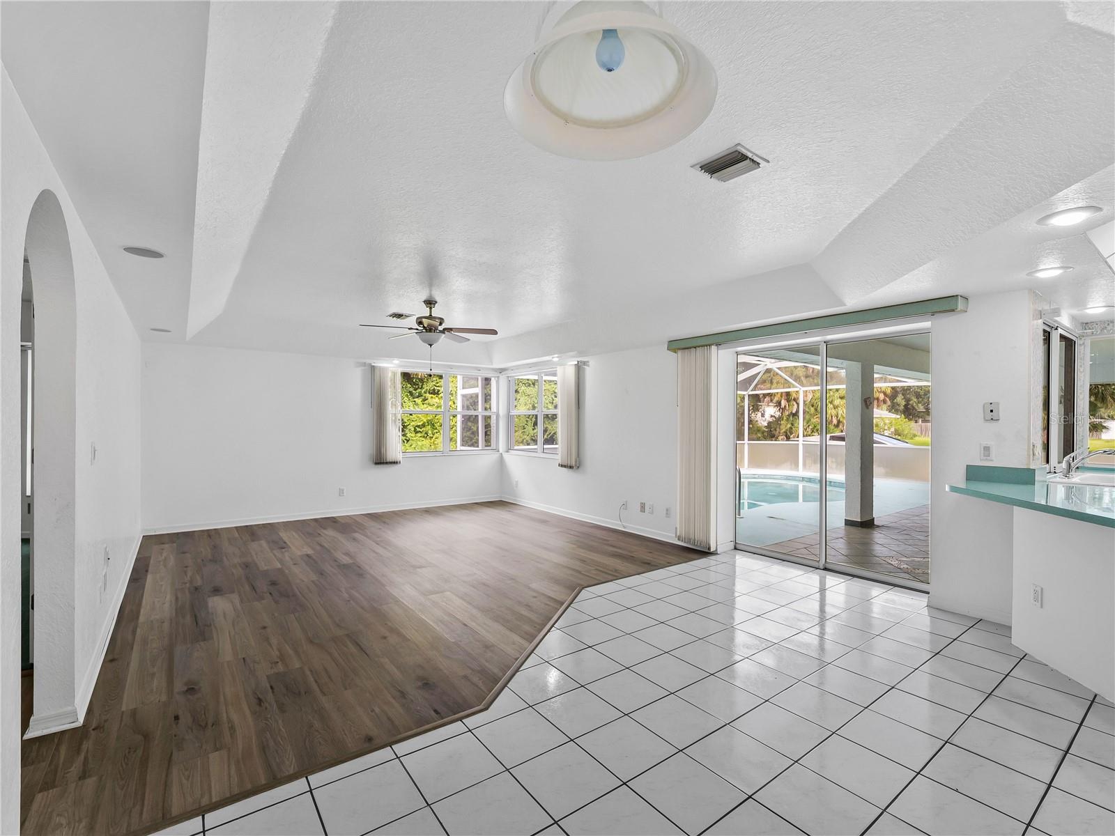 4009 ATWATER DR — photo 21