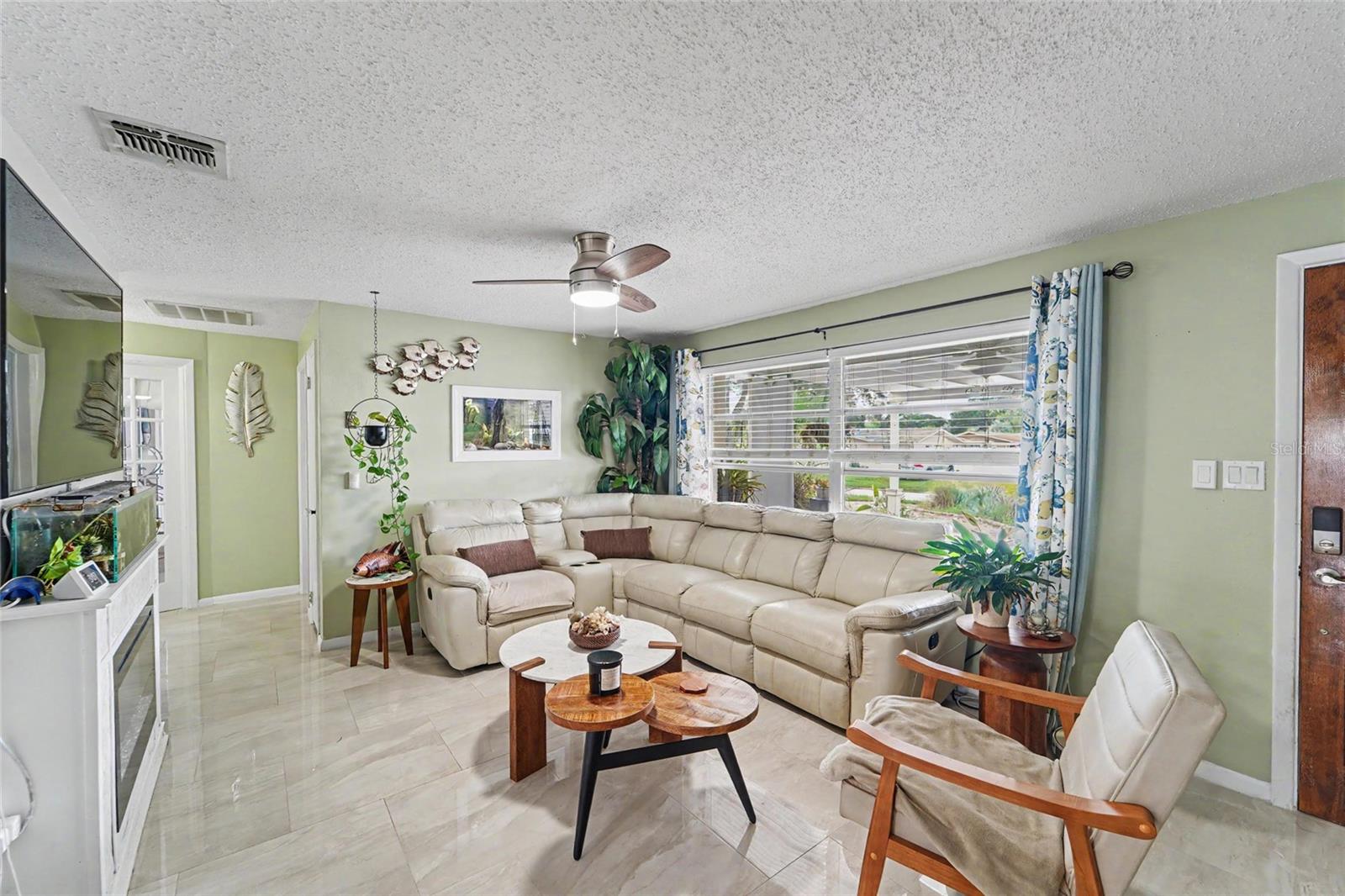 1779 AVON LN — photo 19