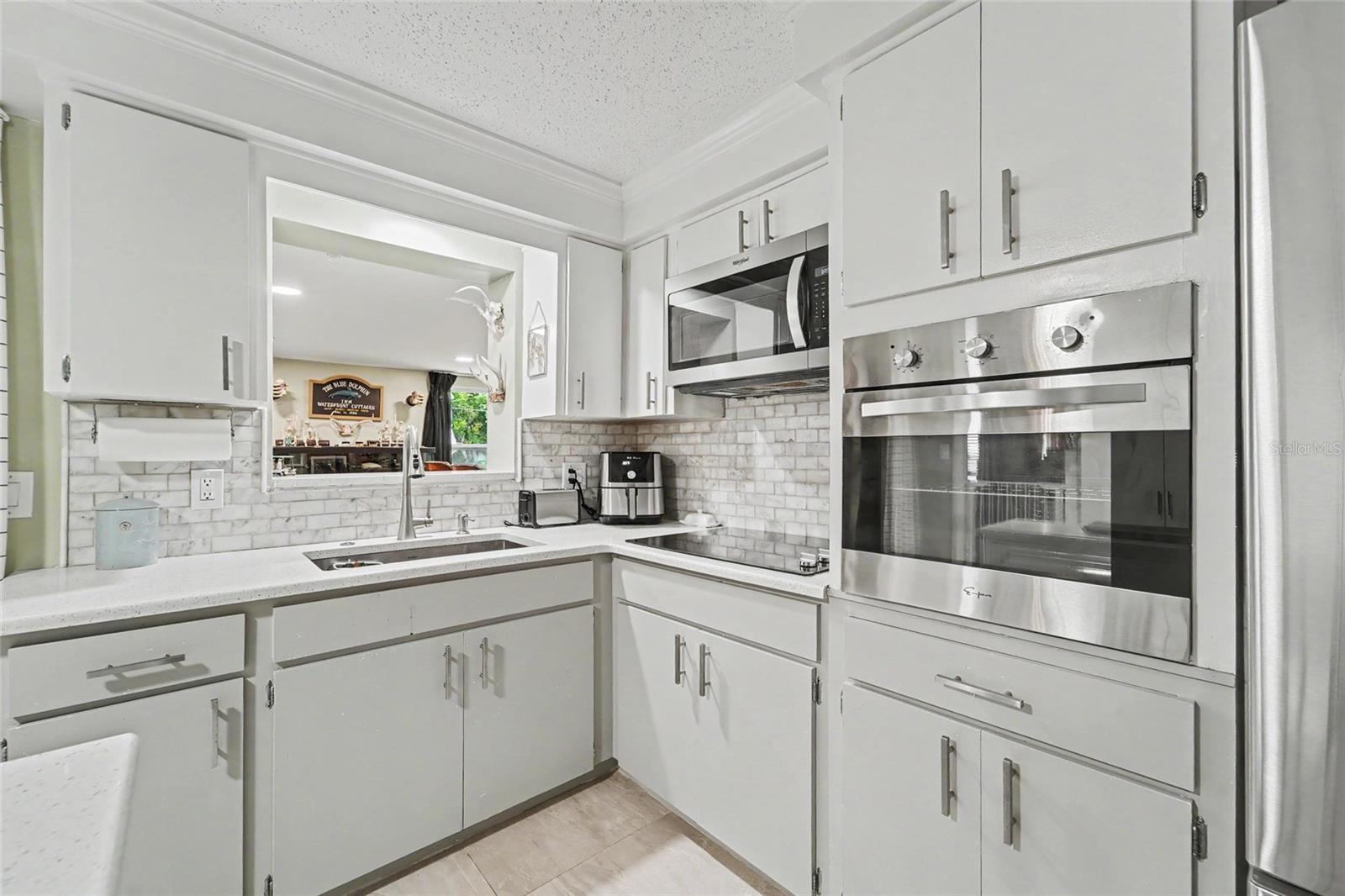 1779 AVON LN — photo 8