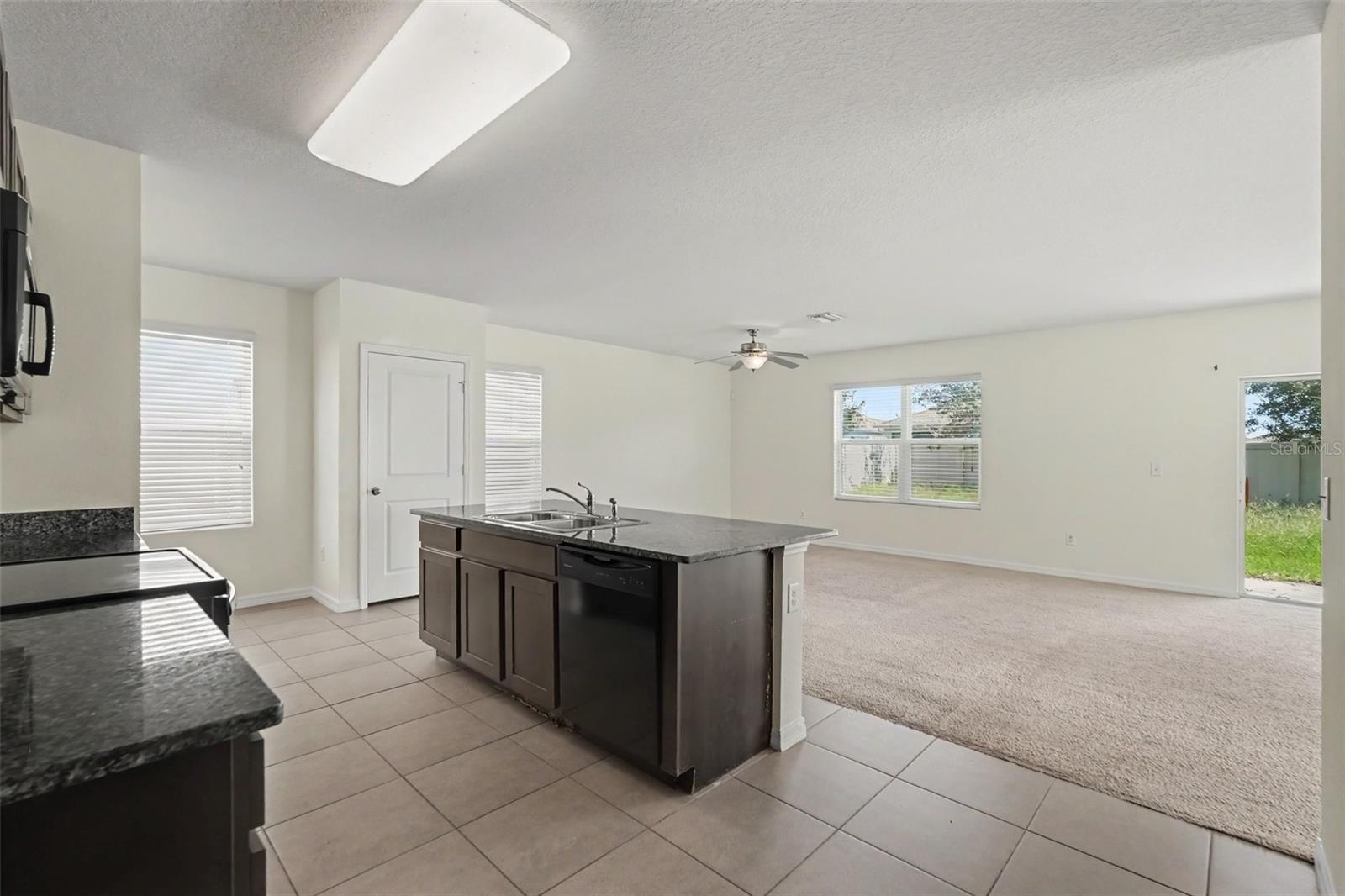 7796 TUSCAN BAY CIR — photo 11