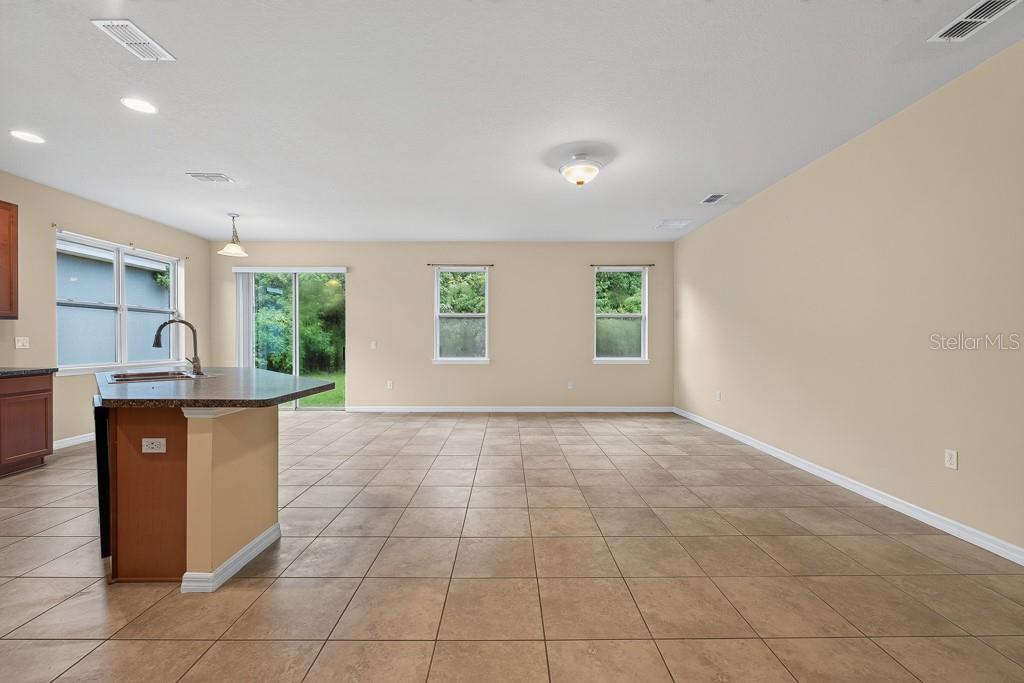 11601 TANGLE STONE DR — photo 2