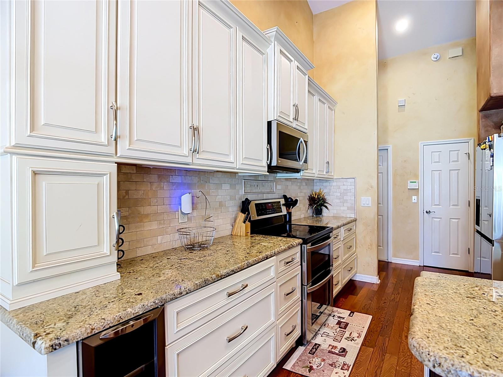 2803 ASTON AVE — photo 12