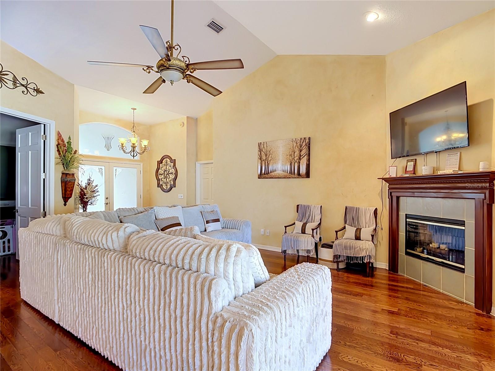 2803 ASTON AVE — photo 6
