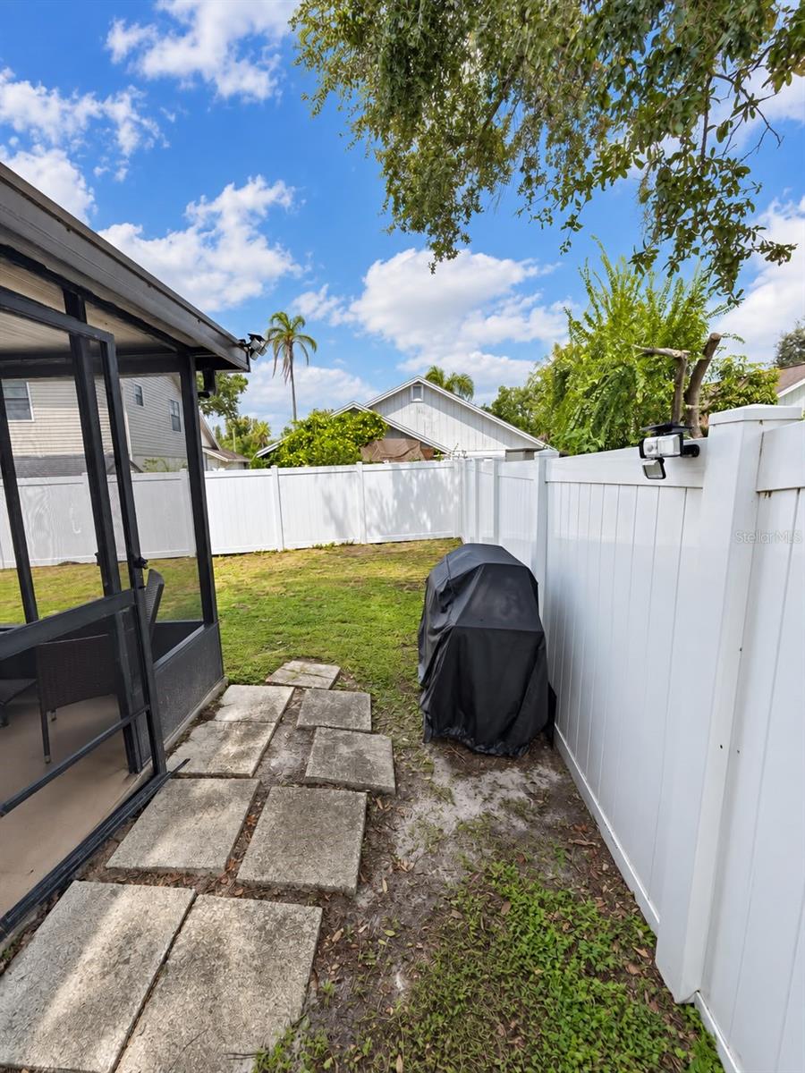5483 FRIARSWAY DR — photo 43