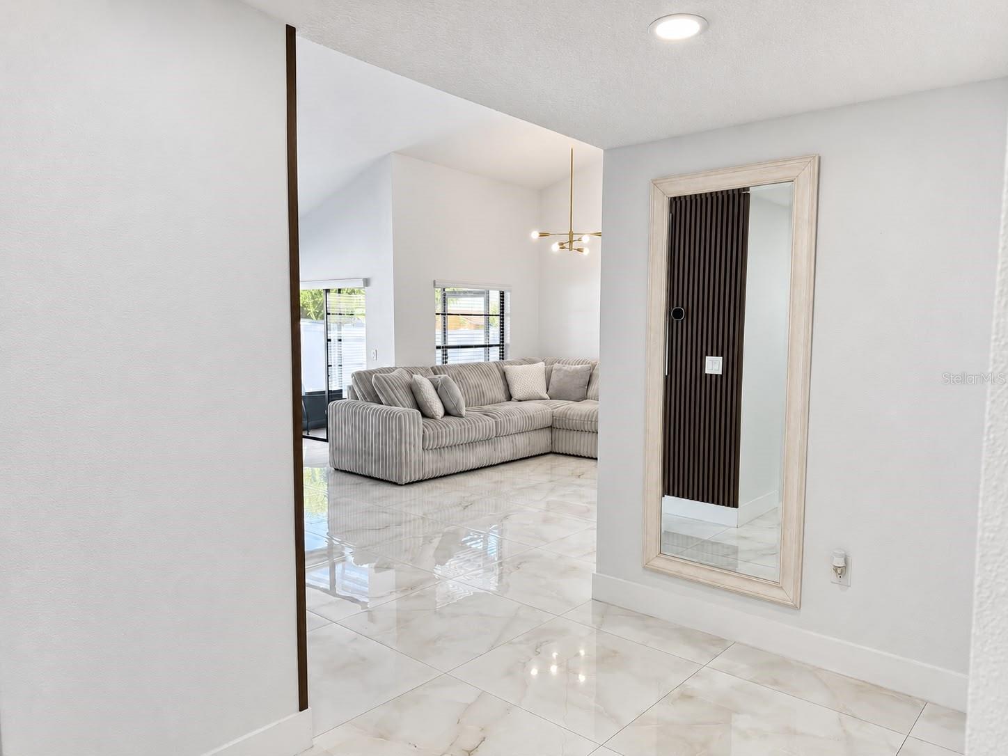 5483 FRIARSWAY DR — photo 27