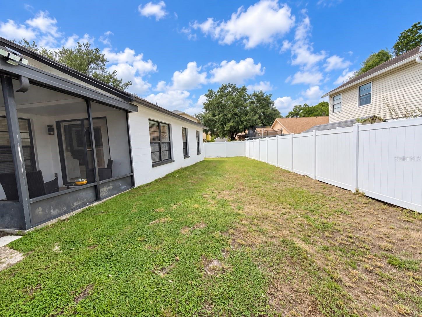 5483 FRIARSWAY DR — photo 44