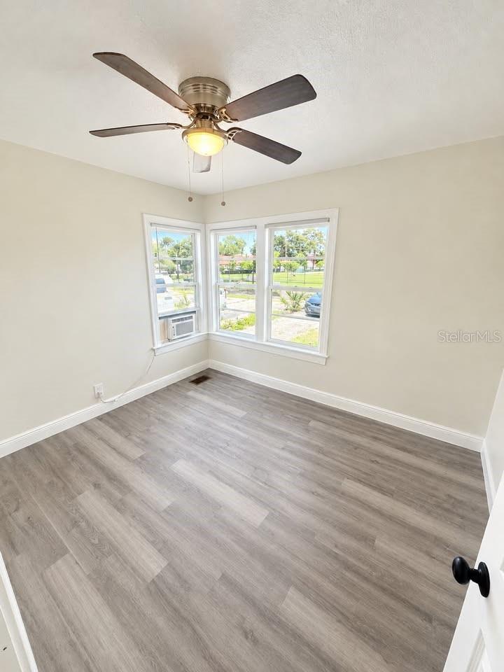 1314 W 16TH ST #1 — photo 6