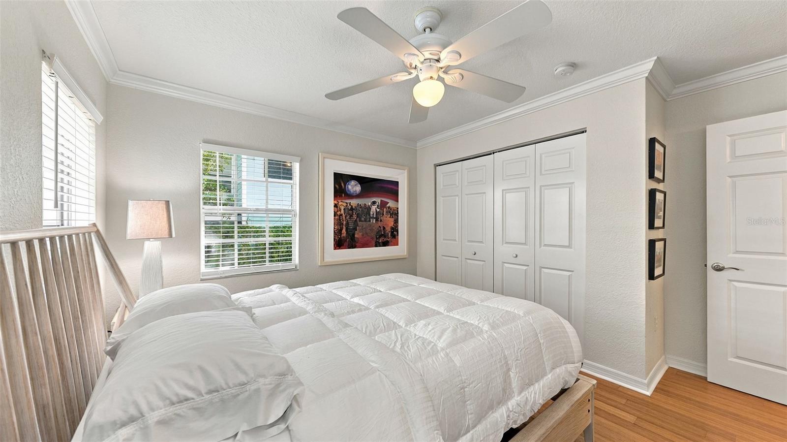 516 HOWARD CT — photo 19