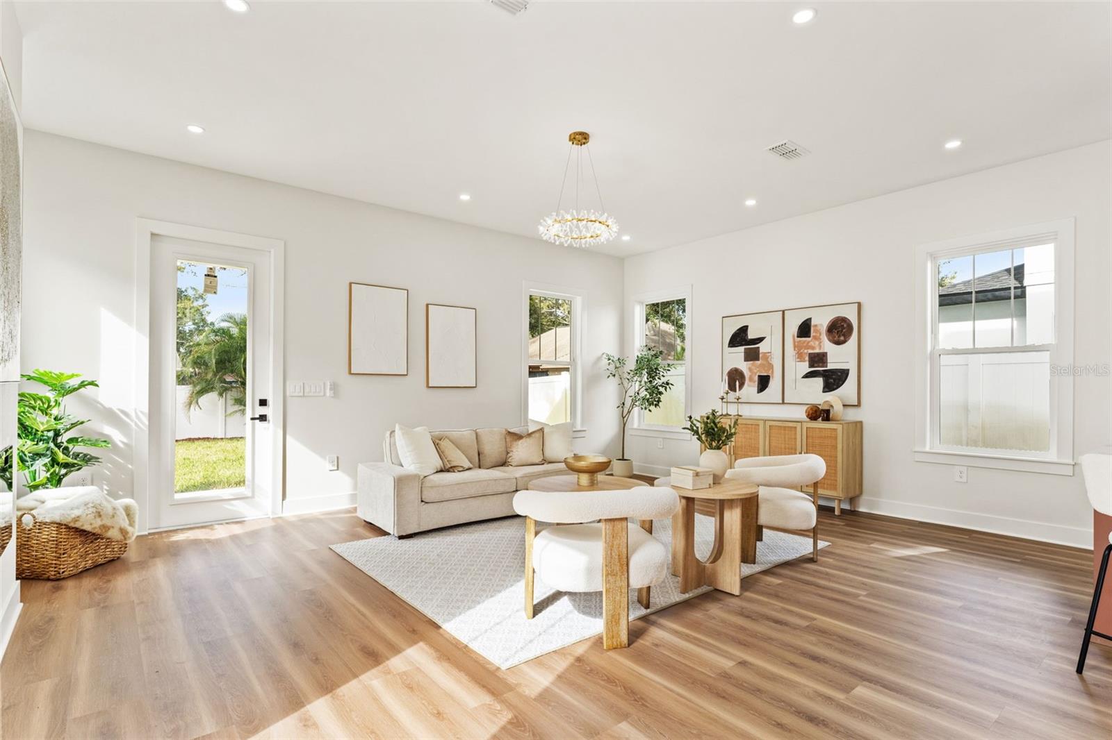 10154 HODSON PL — photo 4