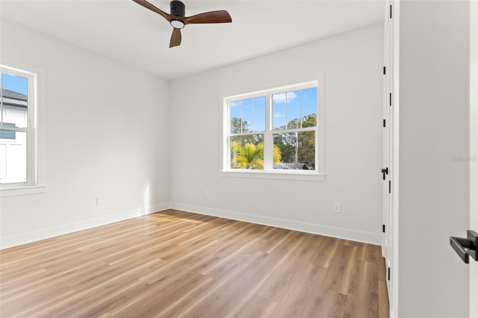 10154 HODSON PL — photo 35