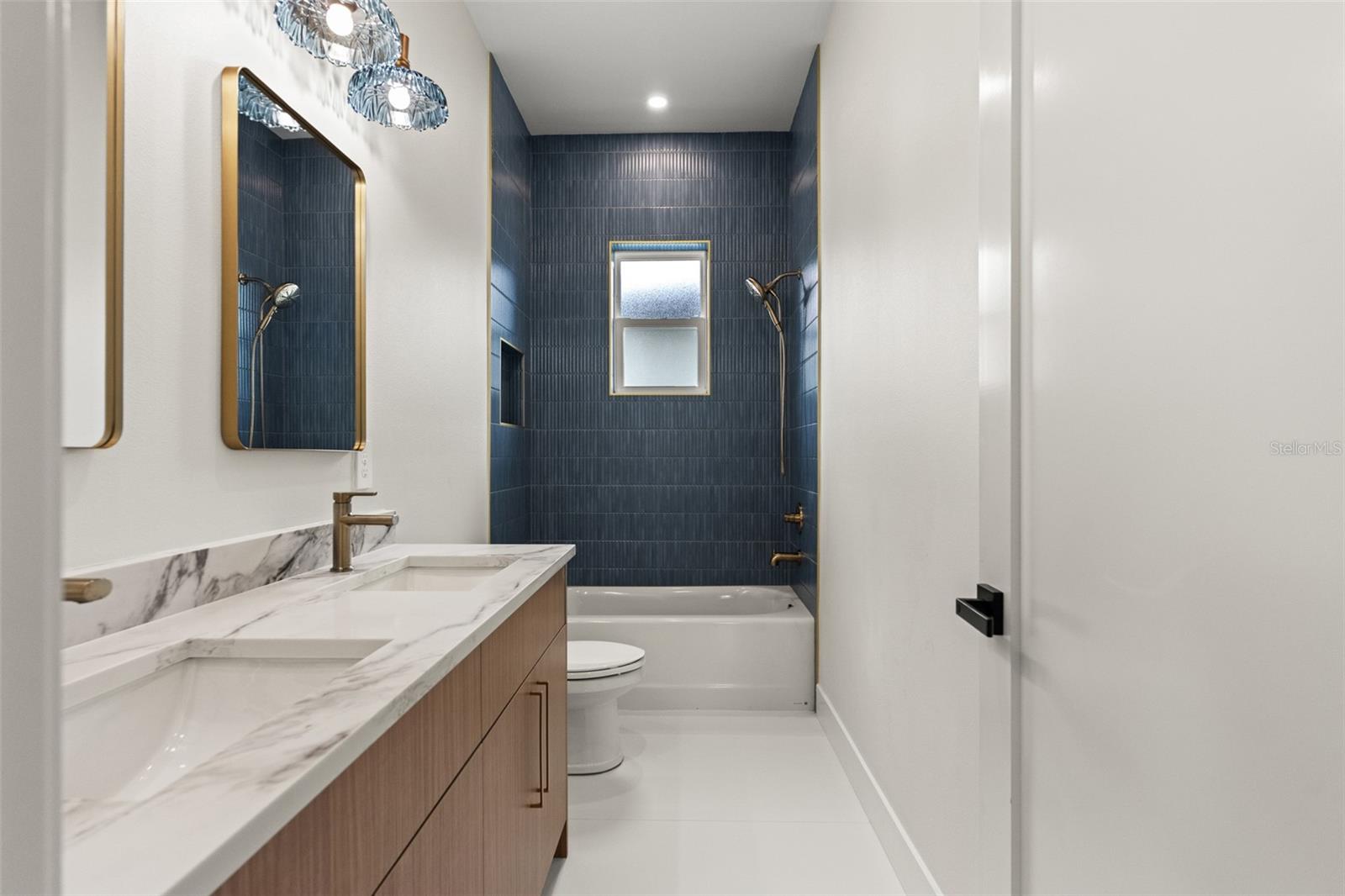 10154 HODSON PL — photo 30