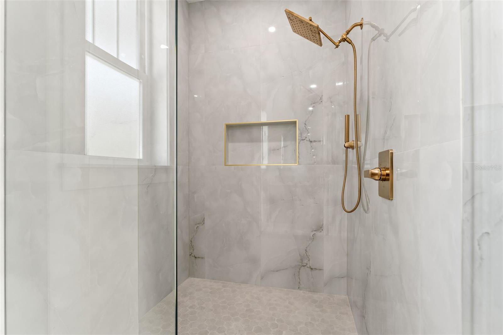 10154 HODSON PL — photo 27