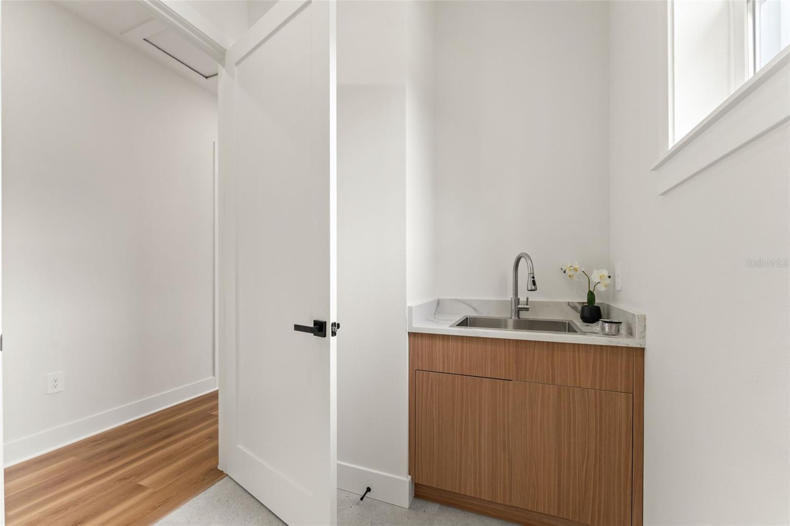 10154 HODSON PL — photo 29