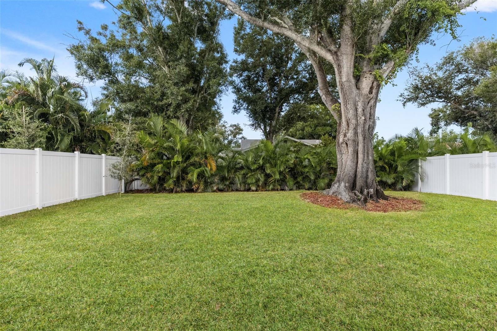 10154 HODSON PL — photo 36