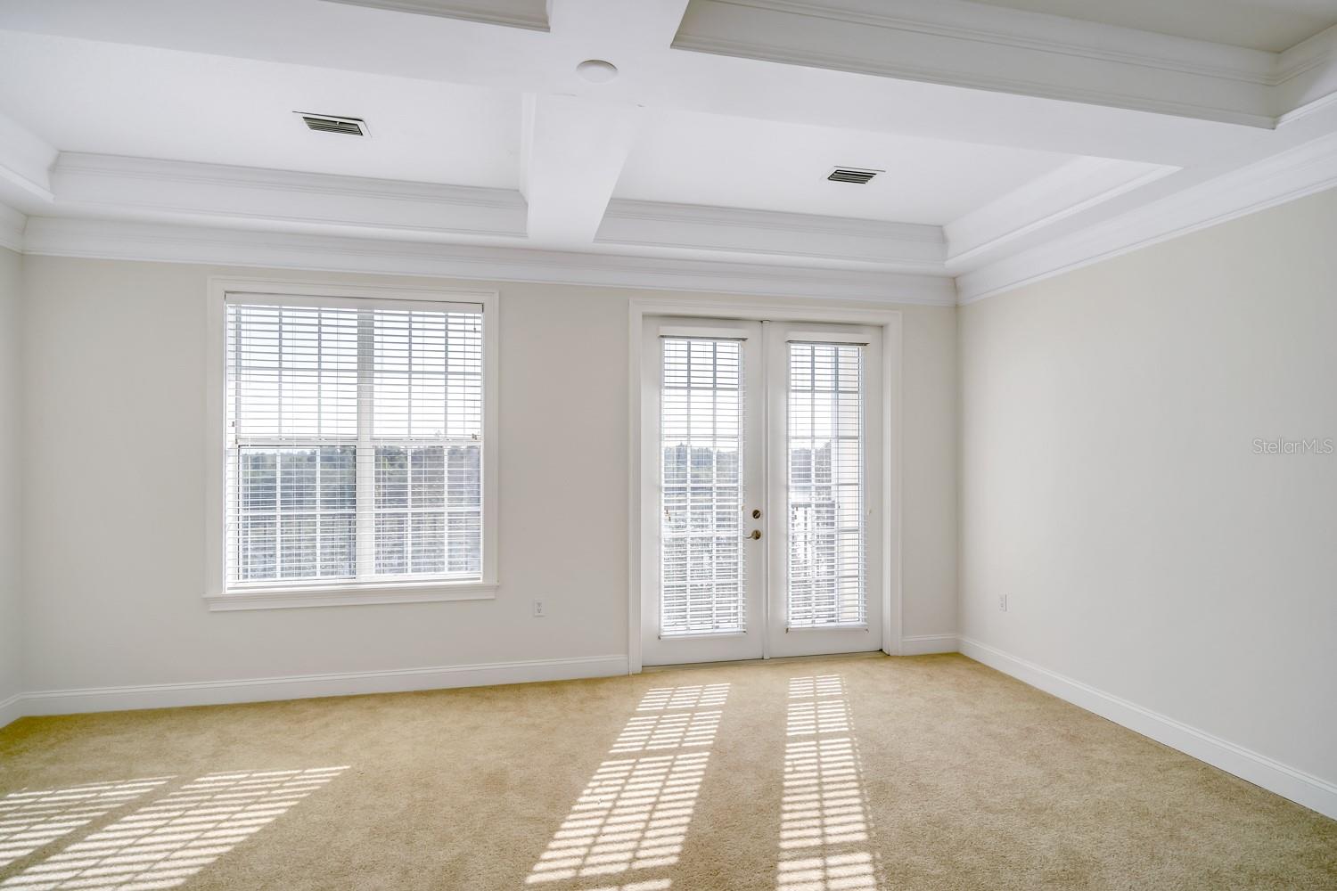 390 NEWBURY PL N — photo 17