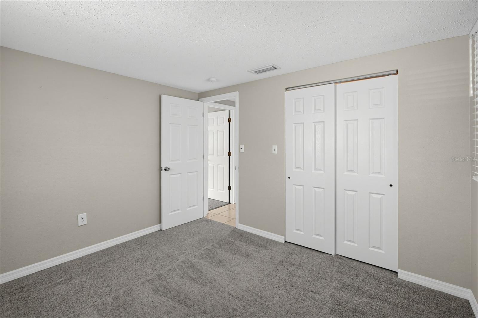 10701 OLEANDER DR — photo 23