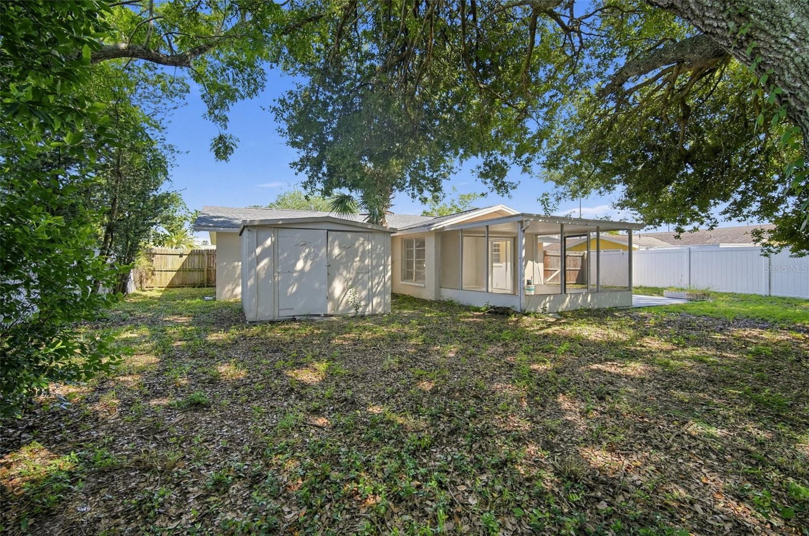 10701 OLEANDER DR — photo 34