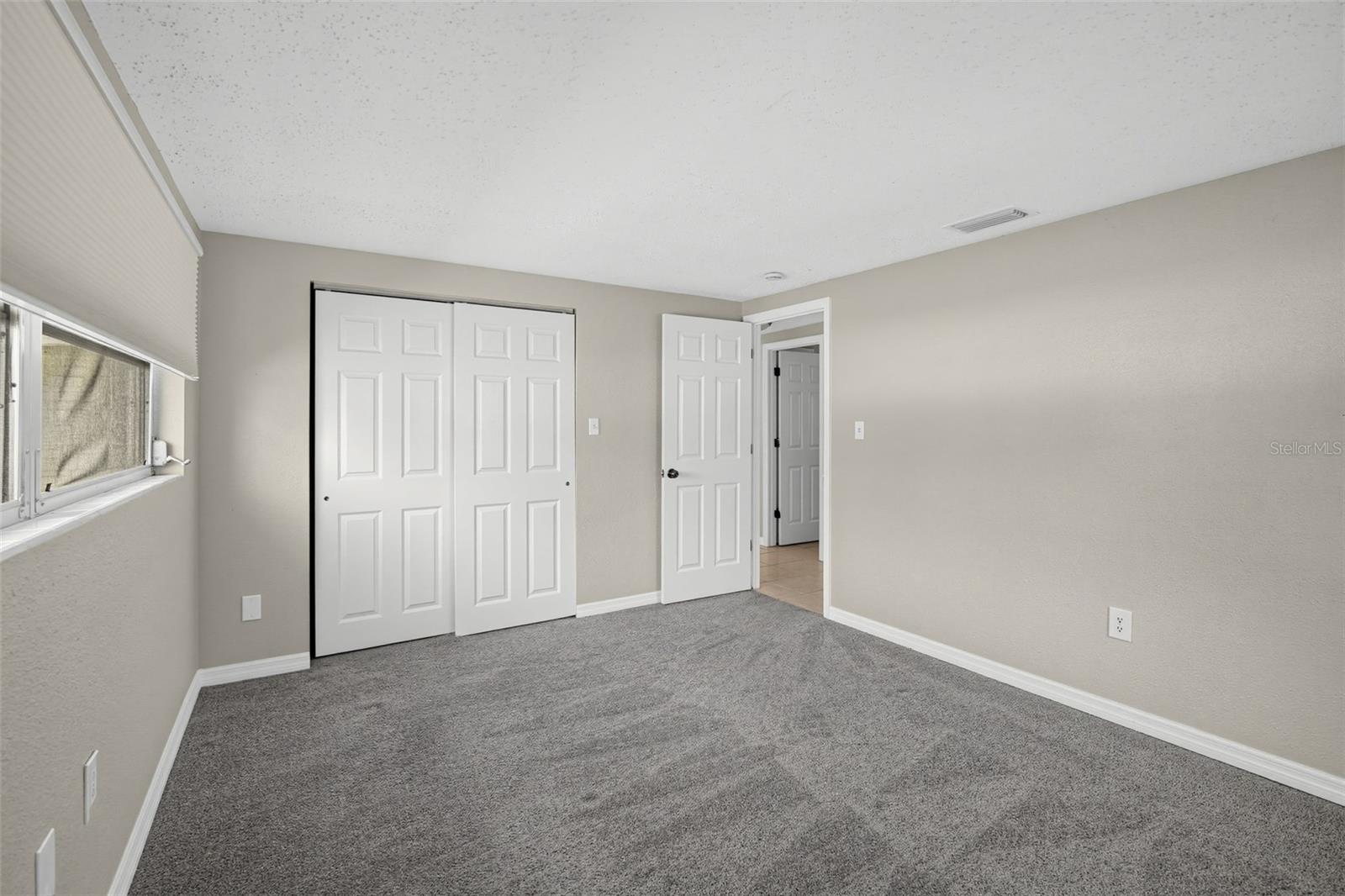 10701 OLEANDER DR — photo 20