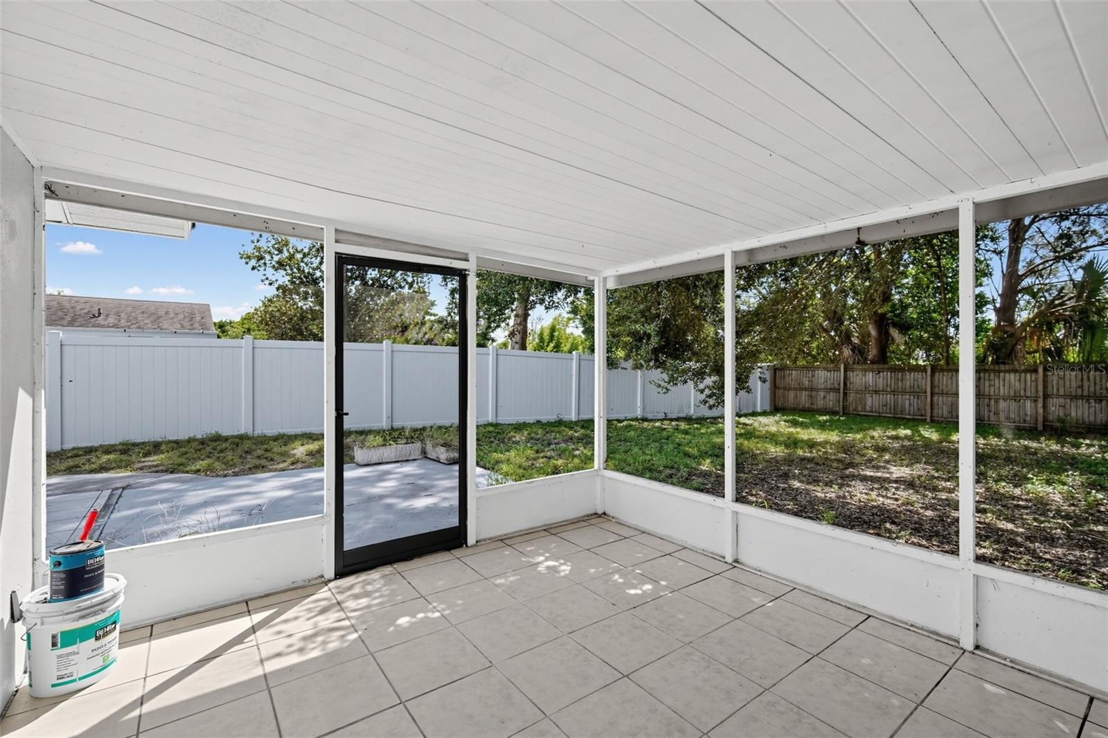 10701 OLEANDER DR — photo 26