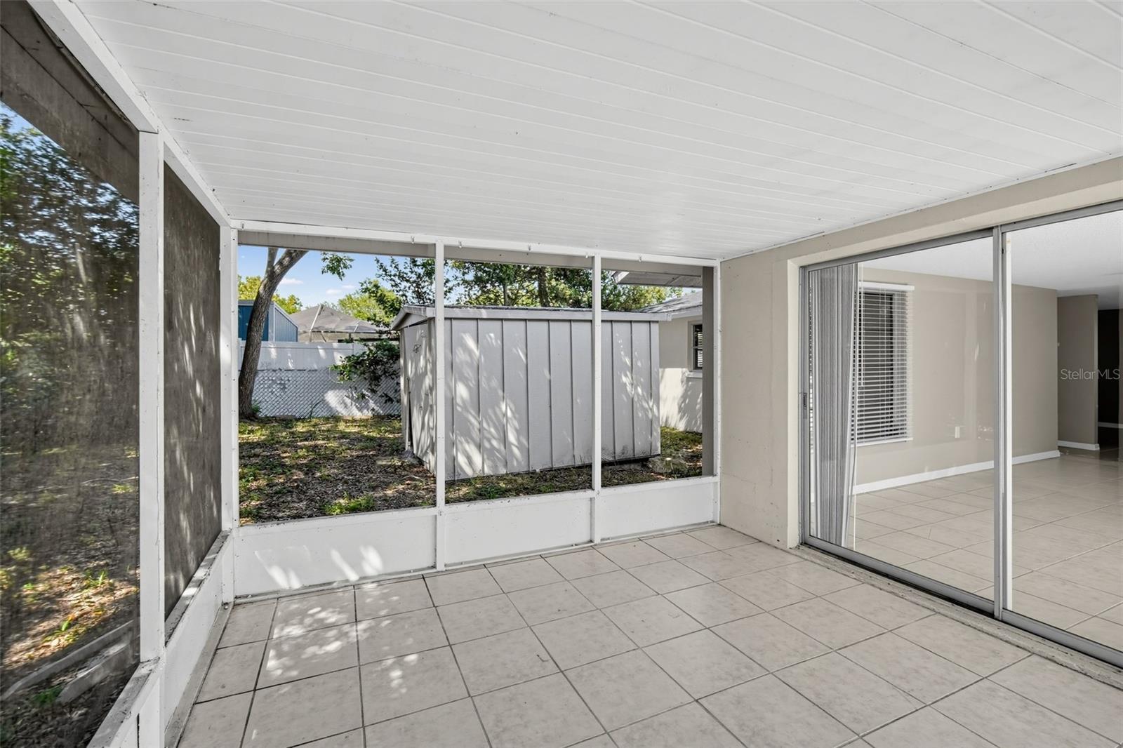 10701 OLEANDER DR — photo 27