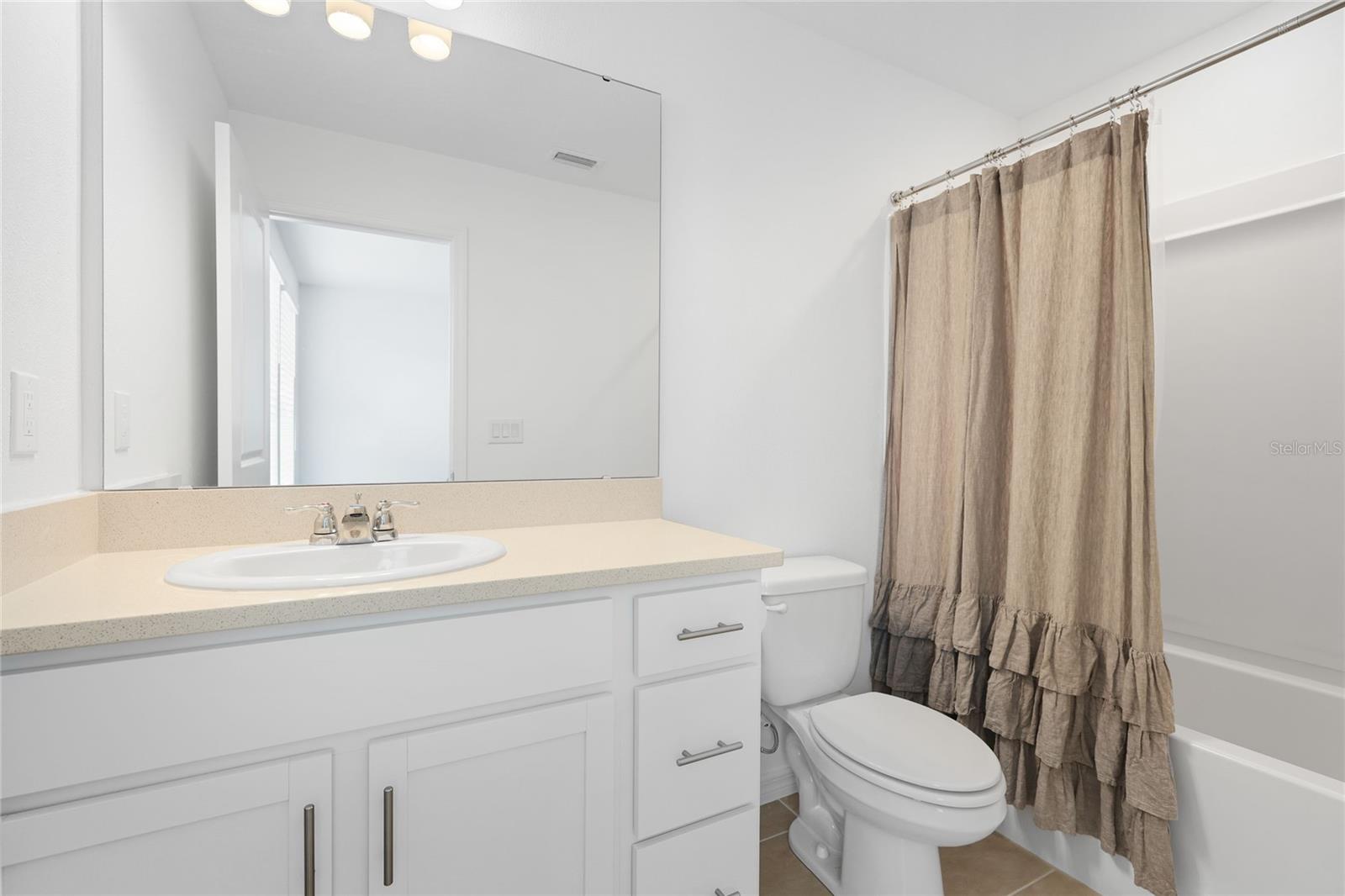 8724 DAYBREAK ST — photo 40