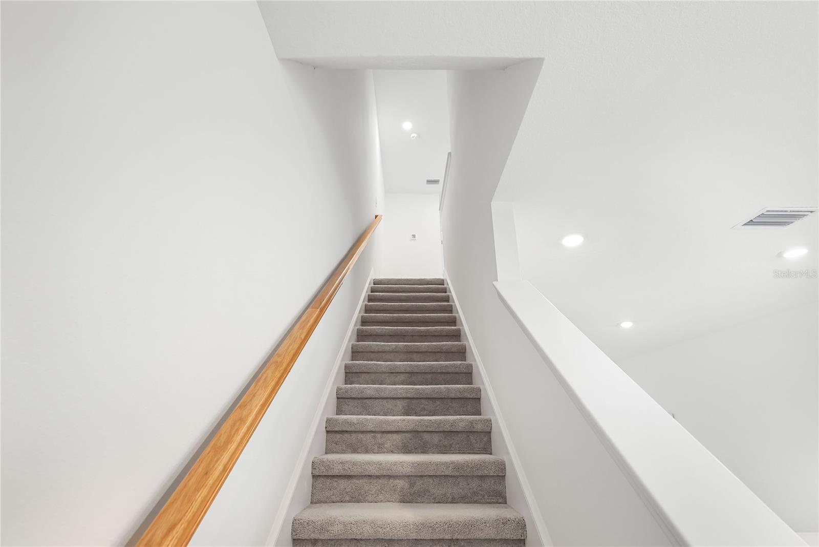 8724 DAYBREAK ST — photo 25