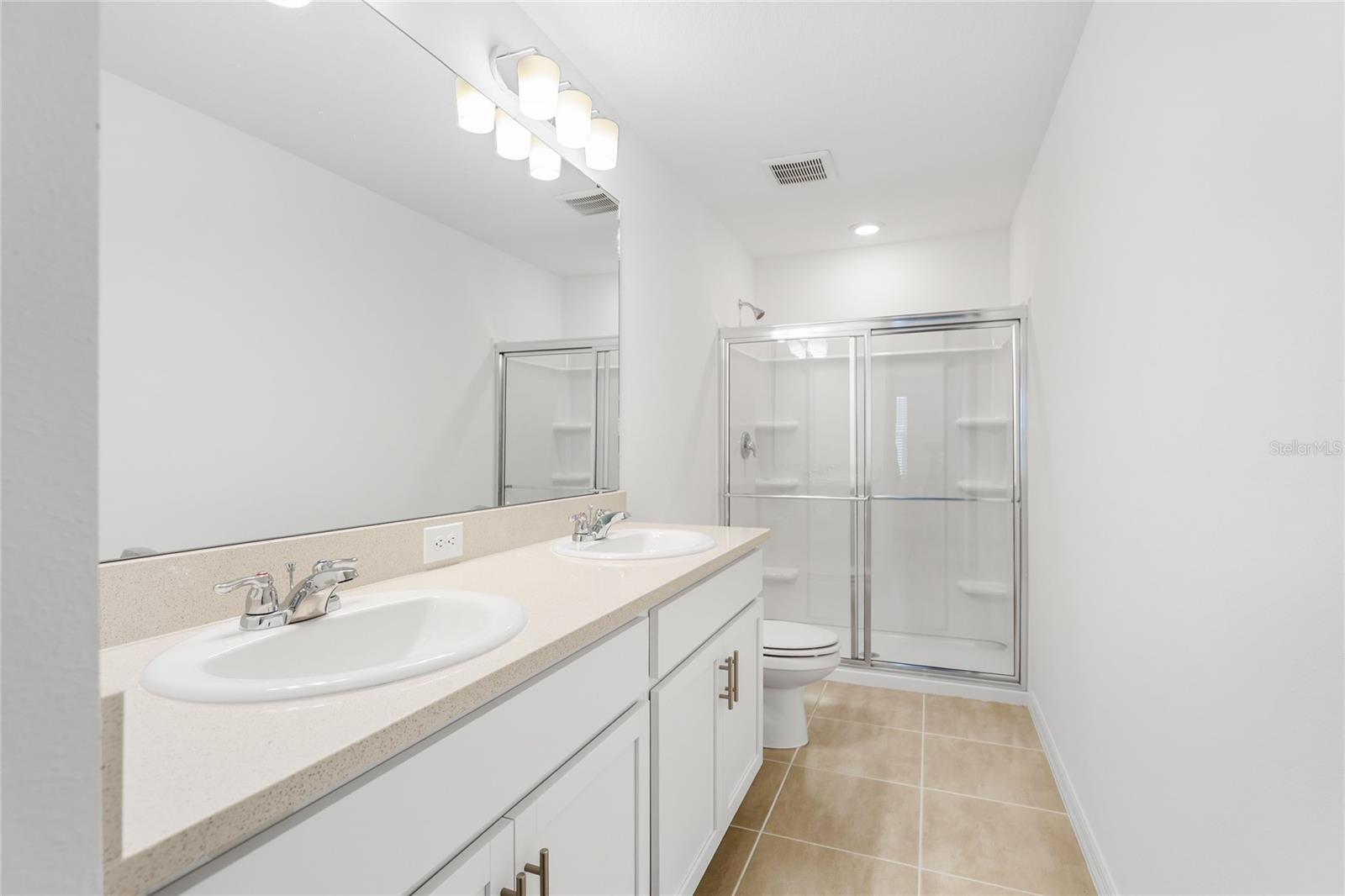8724 DAYBREAK ST — photo 33