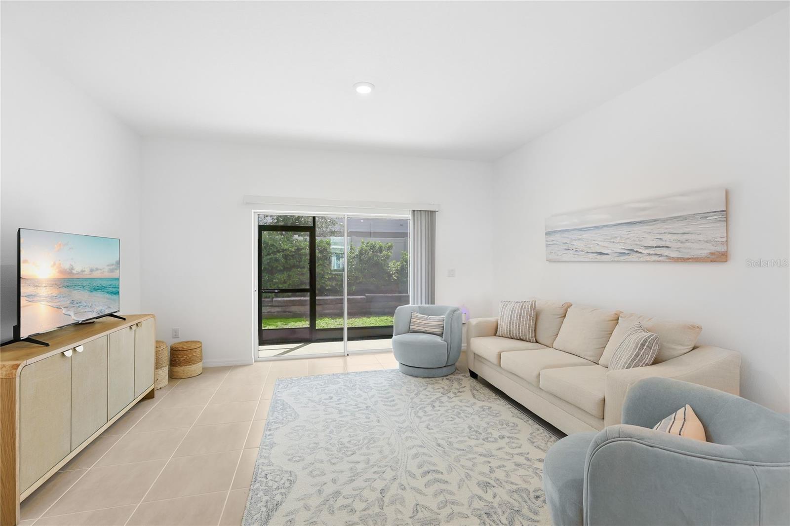 8724 DAYBREAK ST — photo 16