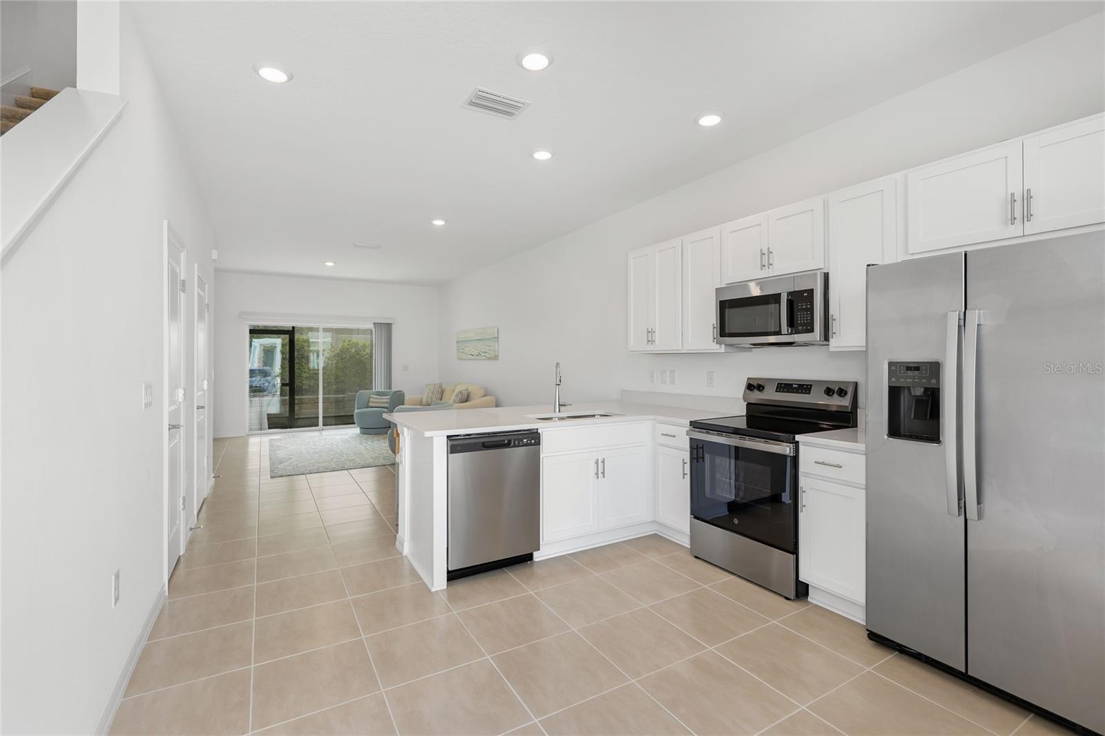 8724 DAYBREAK ST — photo 5
