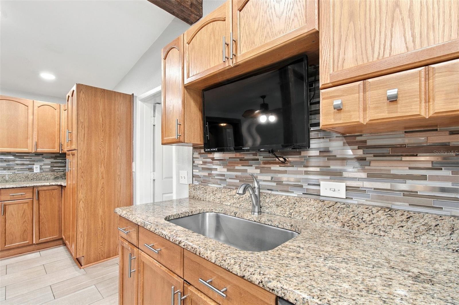 19531 DEER LAKE RD — photo 31