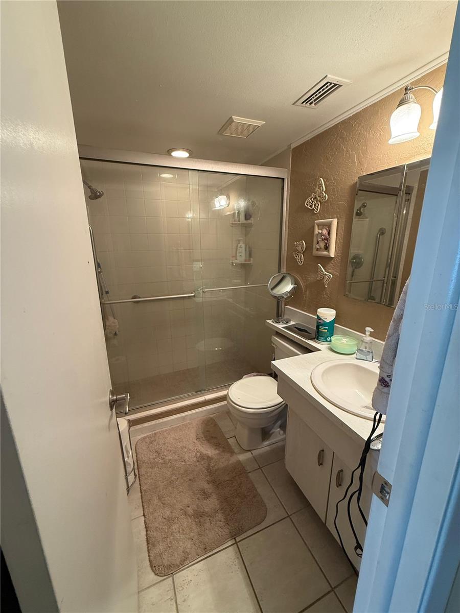 9085 ARNDALE CIR — photo 14